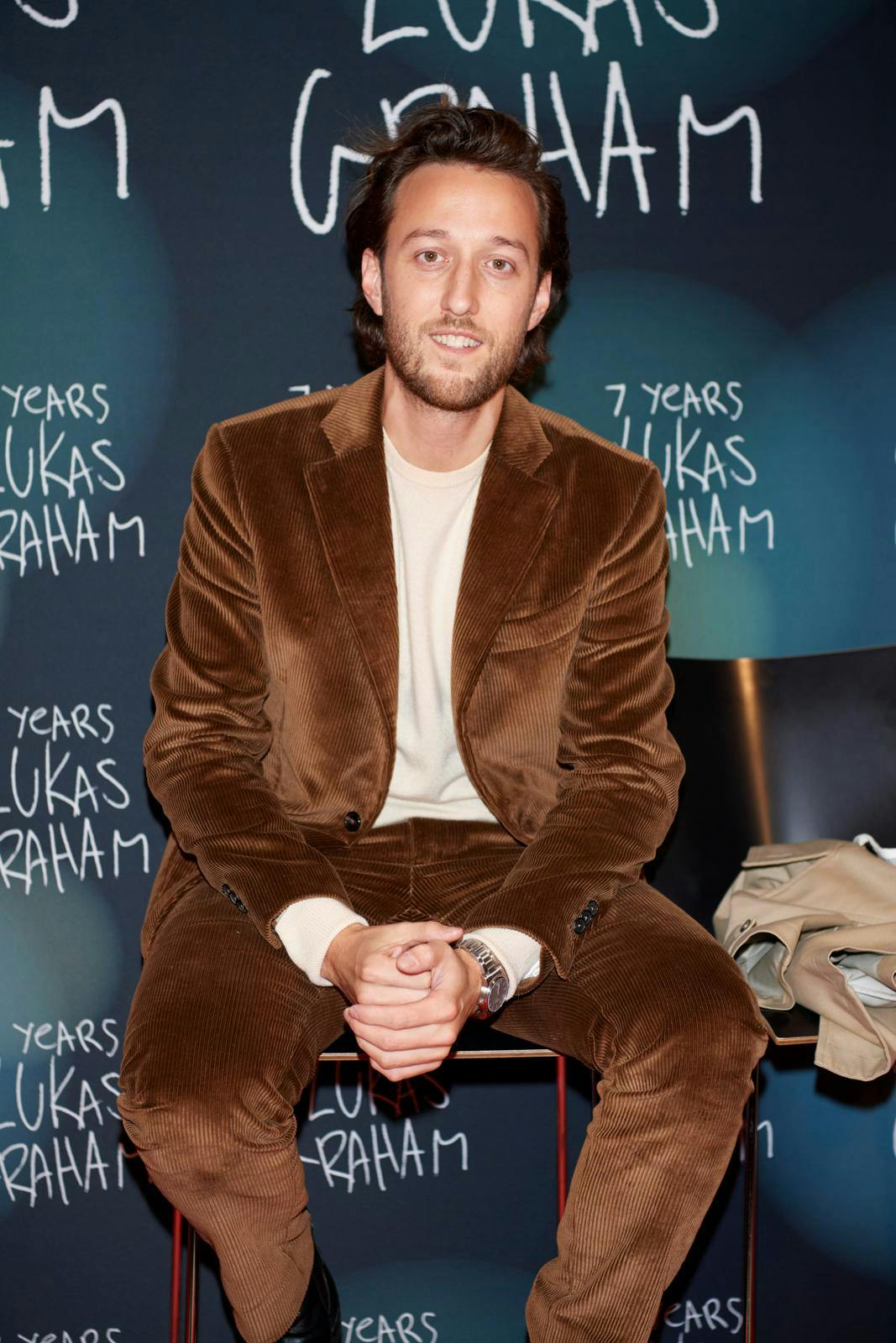 Esben Bjerre er blandt andet kendt fra en række DR-programmer samt podcasten "Her går det godt".