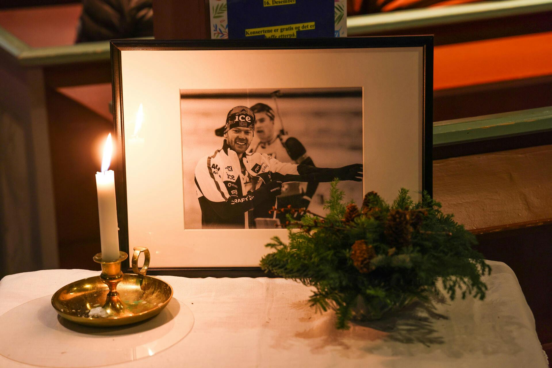 I norske Lillehammer, som Sivert Guttorm Bakken stammer fra, blev der tirsdag aften holdt en mindehøjtidelighed med omkring 100 deltagere.