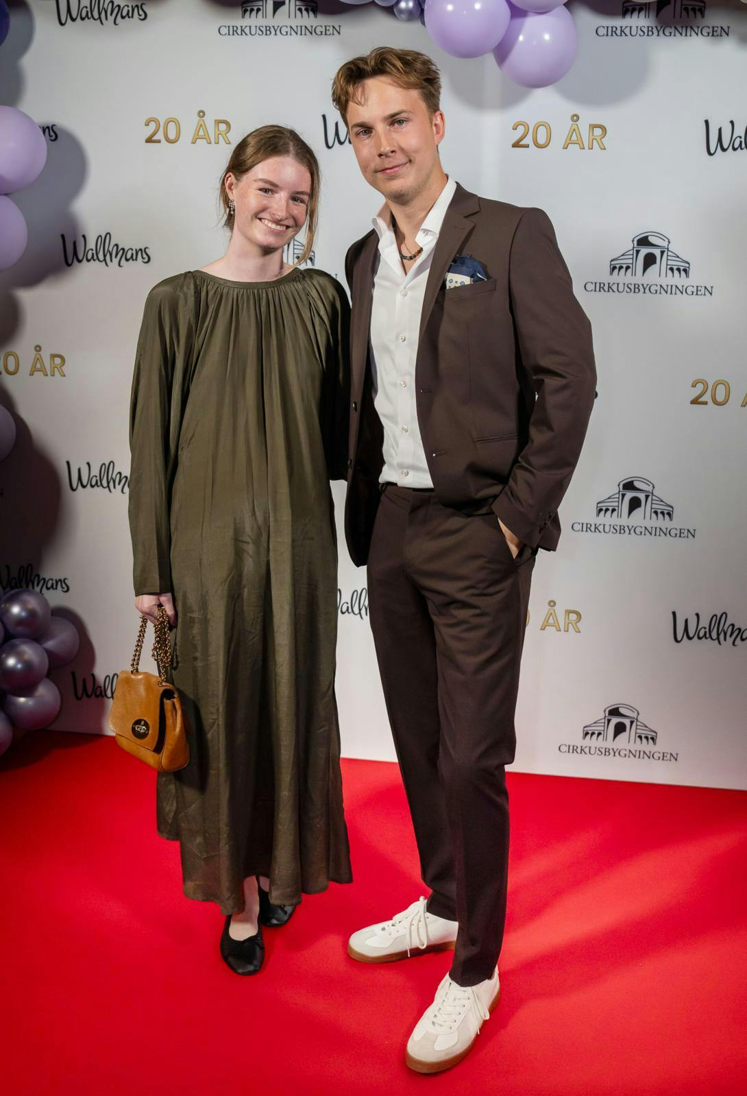 Camilla Brahe og Emil Trier delte for kort tid siden den glædelige nyhed på Instagram med et scanningsbillede og et blåt hjerte – nu venter parret deres første barn.