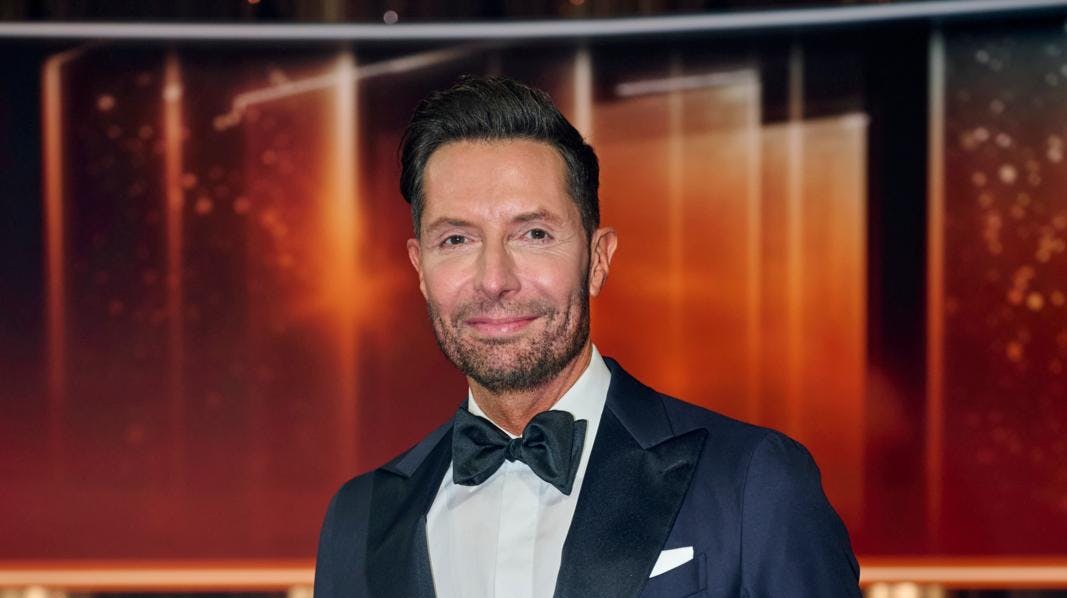 Nu afviser Kåre Quist, at han skulle have gennemgået nogen former for højde-operation.