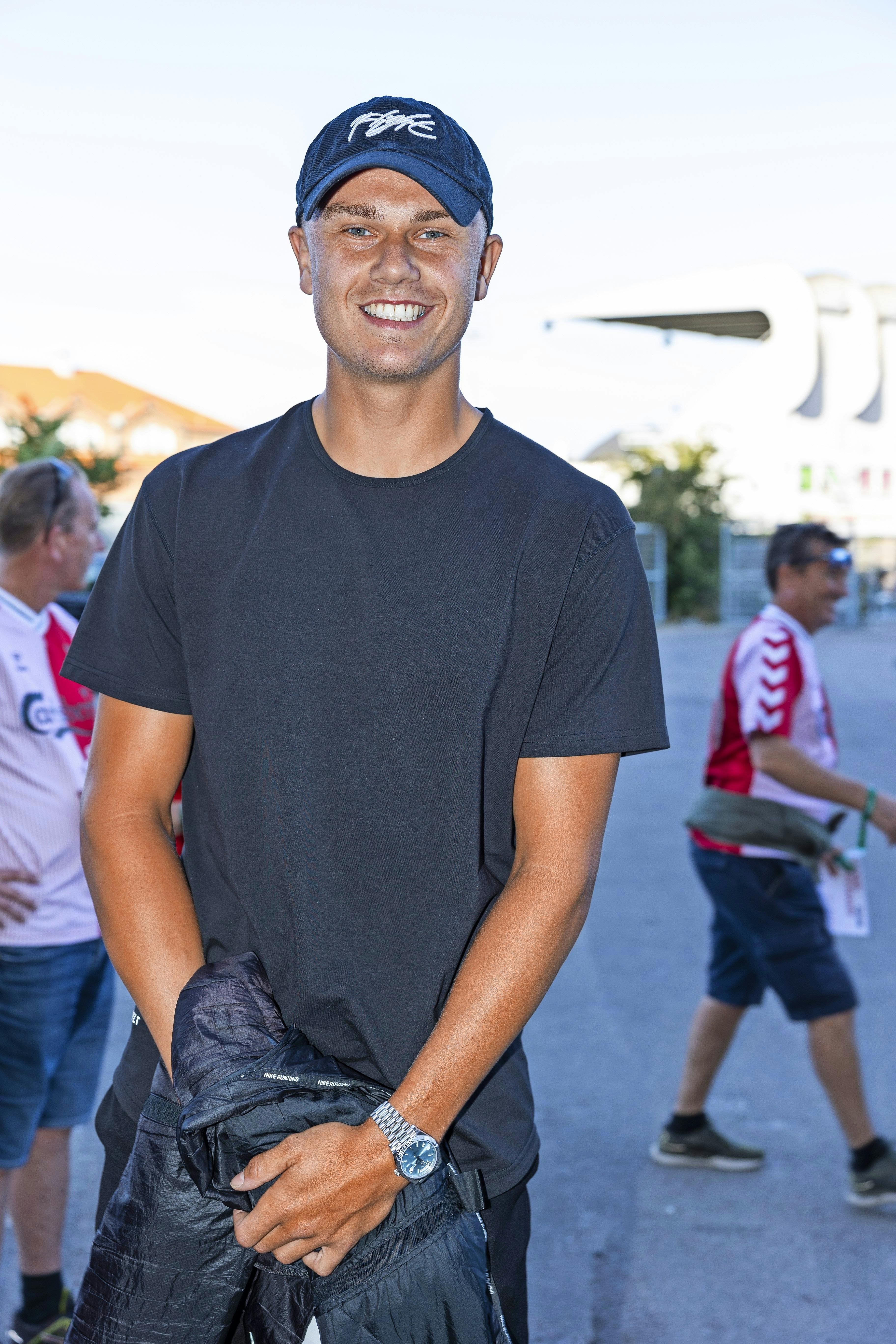 Selv Holger Rune kan blive lidt starstruck, når han ellers er hovedpersonen og spiller en tenniskamp. Og det blev han blandt andet efter et særligt møde med en fodboldstjerne.