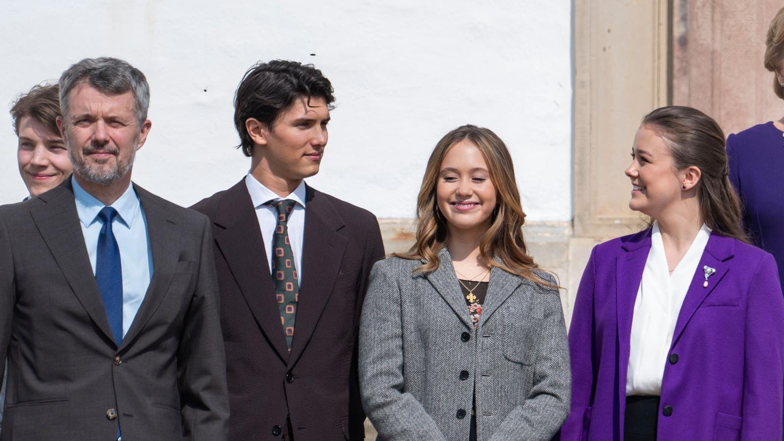 Felix og Nikolai står i dag endnu længere bagerst i den kongelige familie. Og med deres onkels ord har de også trukket en fribillet, som ingen kunne tage: pligten før alt.