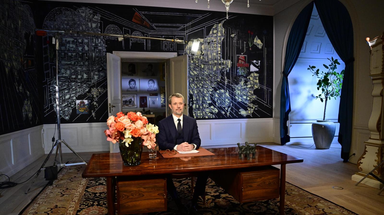 Rammen var den samme som sidste år, men ordene noget mere dystre.