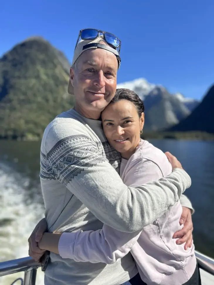 Billeder på  Facebook  viser, at Hjulmand og  Maliina Abelsen  har ferieret sammen flere gange, bl.a. på Bornholm og i New Zealand.