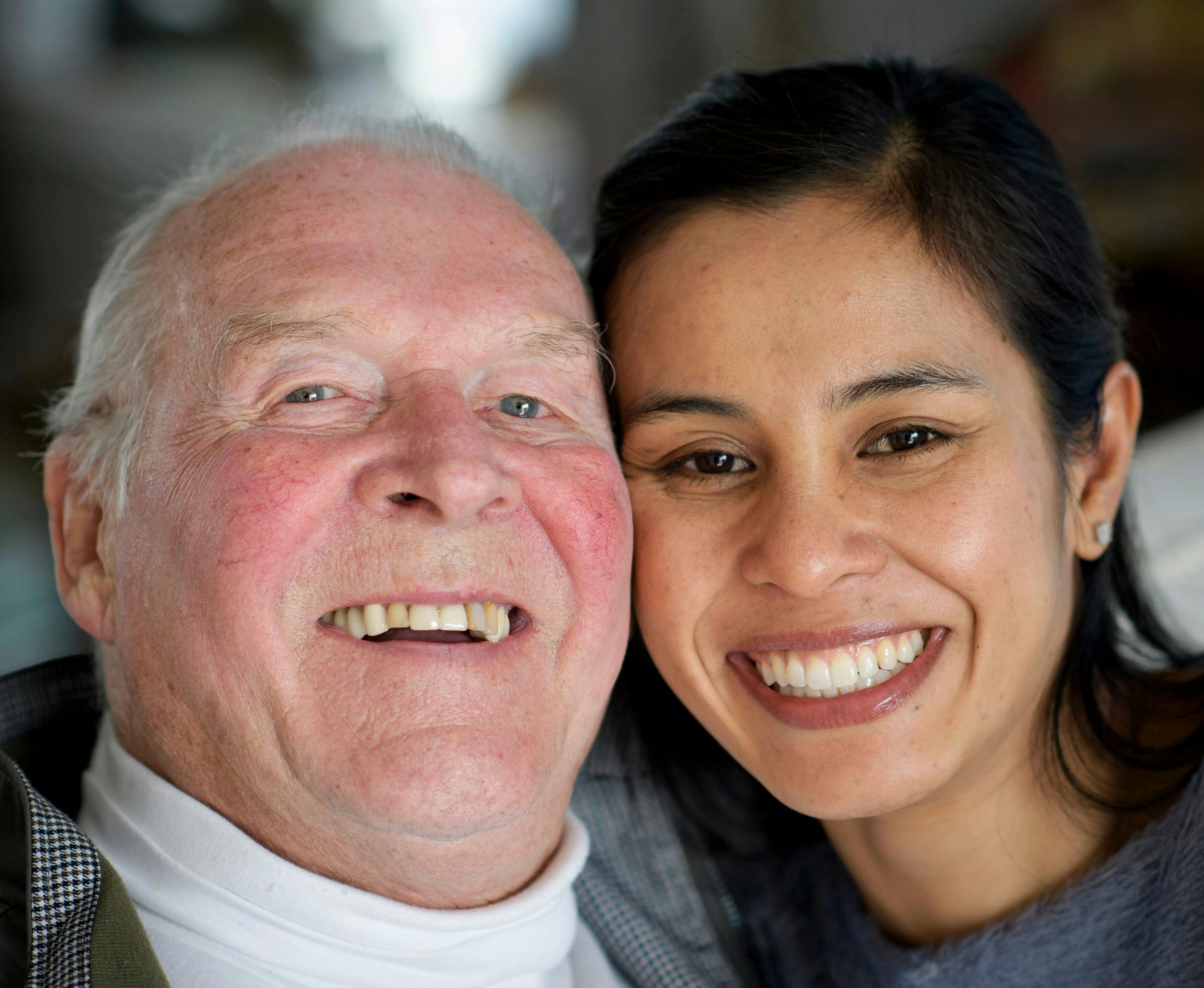 Klaus Pagh   bor af gode grunde ikke i Hellerup mere, men hans enke  Nancy ,  44, bor stadig i den 149 kvm. store lejlighed, som den tidligere skuespiller og teaterdirektør i 2016 betalte 9,1 mio. kr. for.