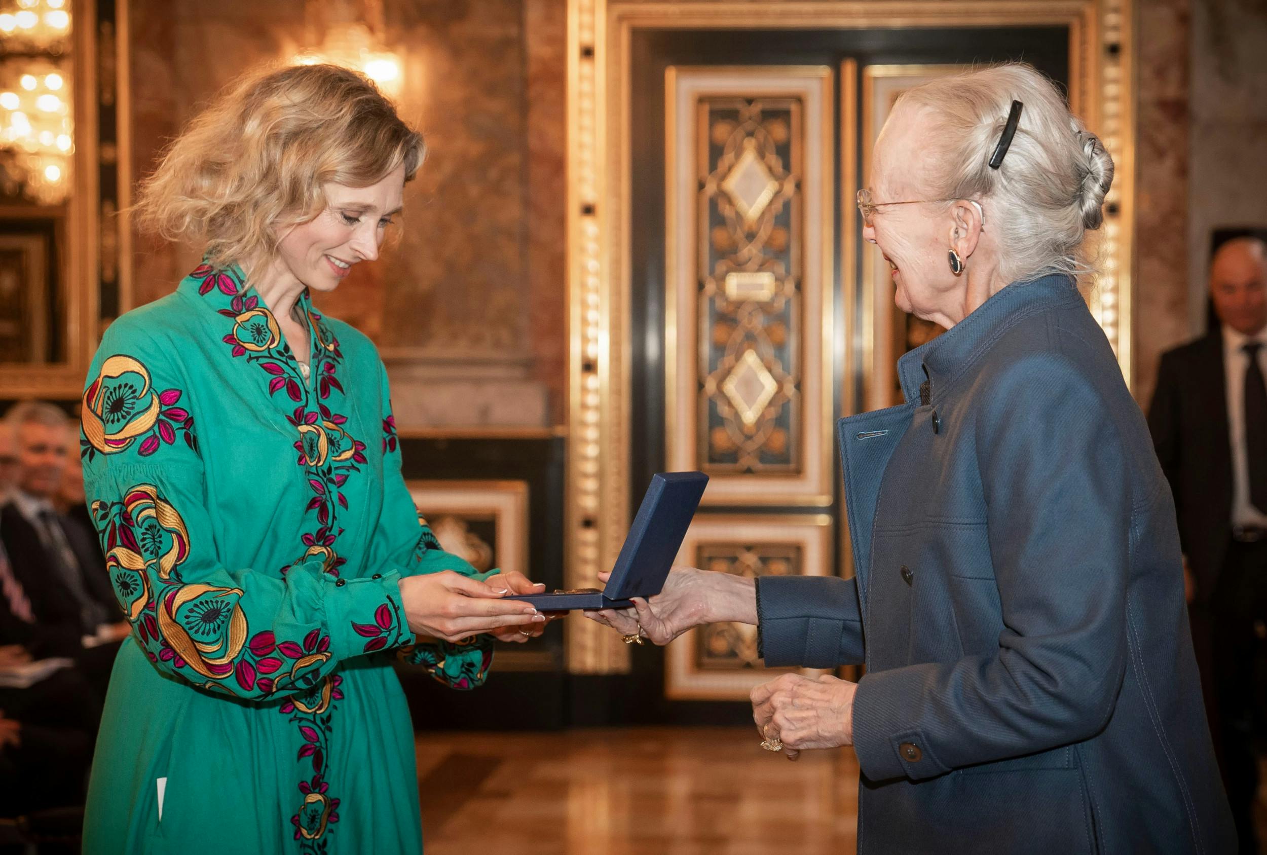 I november 2022 fik korrespondenten overrakt Ebbe Munck Prisen af dronning Margrethe på Christiansborg Slot.  