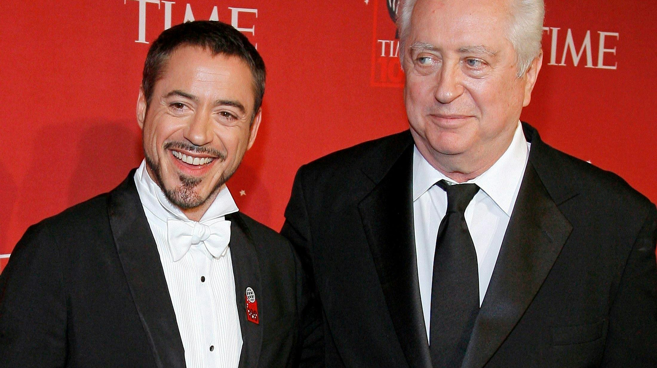 Skuespilleren har fortalt, hvordan han tog stoffer sammen med sin far, Robert Downey Sr., som her var med sønnike på den røde løber til Time magazine's 2008 gallafest i New York.