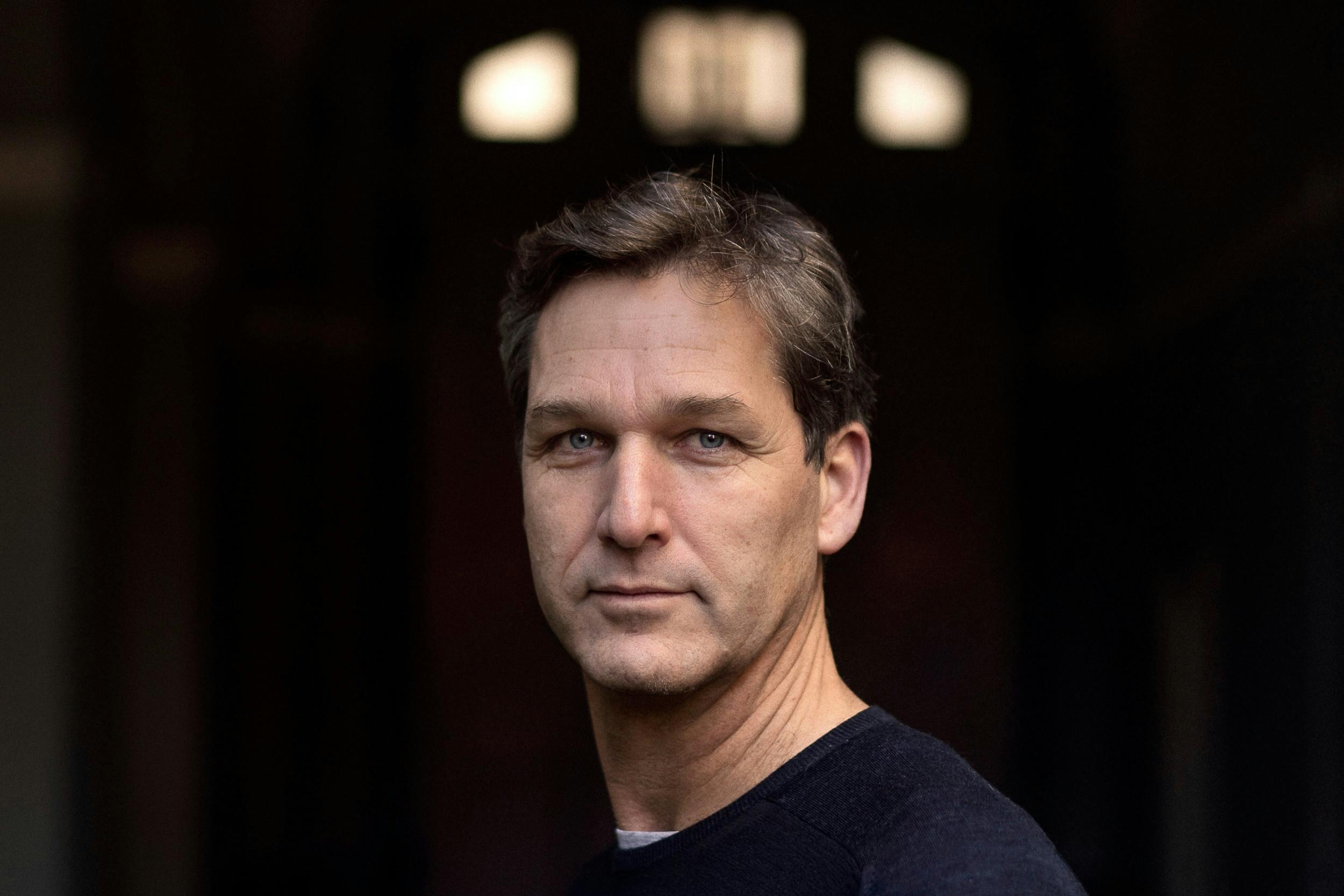 Alexandra sprang på Nicolai Peitersen , når han var i Danmark. Det samme gjorde smykkesælger Mai Manniche.
