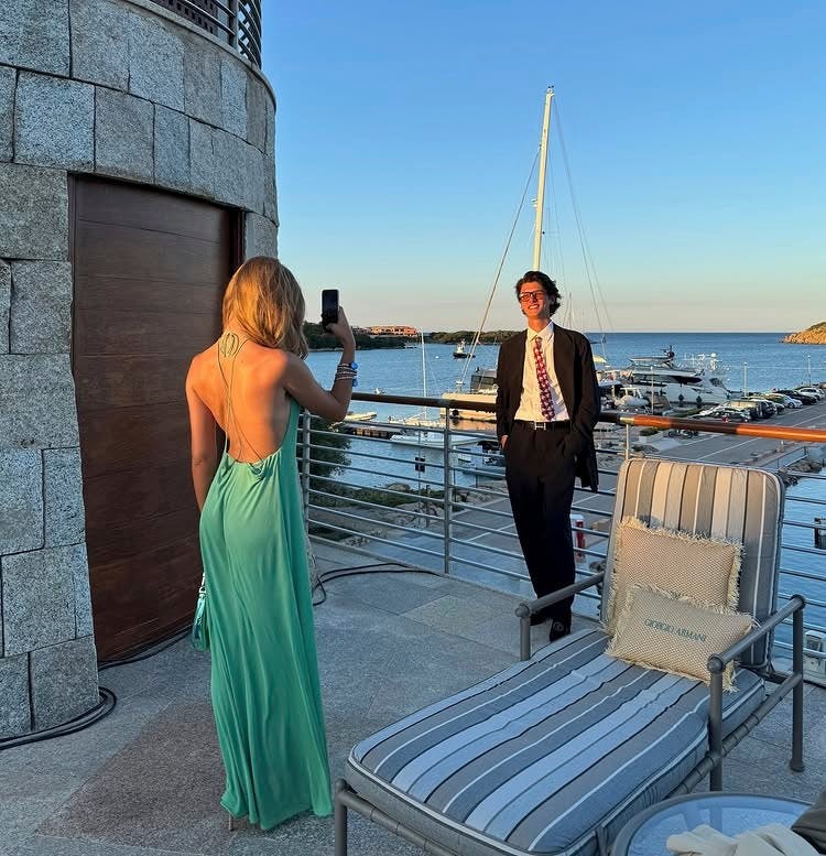 Benedikte er struktureret, mens Nikolai elsker det spontane – og kombinationen klikker perfekt.