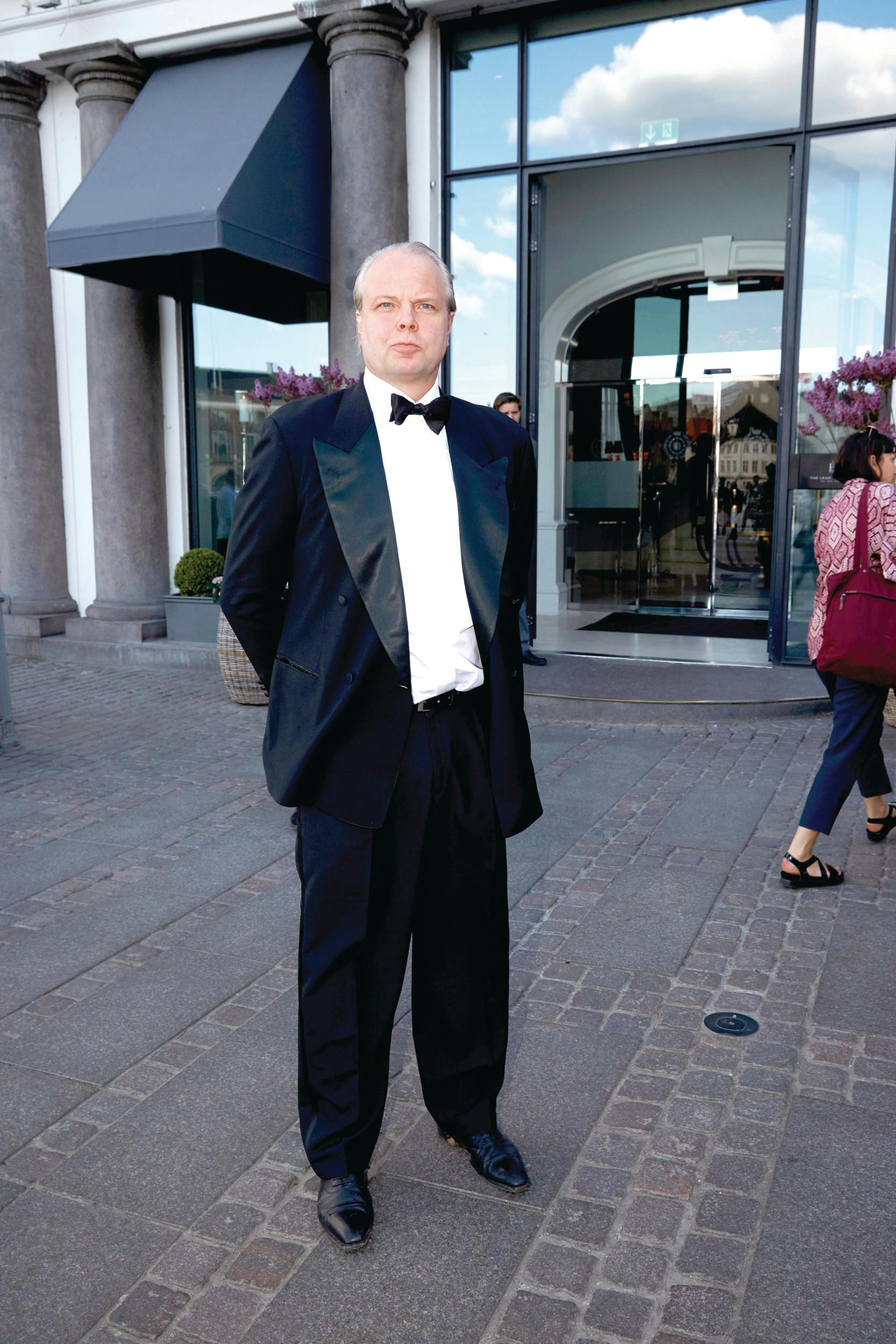 Ældstesønnen  Philip Kjær , 57, er havnet i en arvestrid med sin far og Susan Astani-Kjær. 