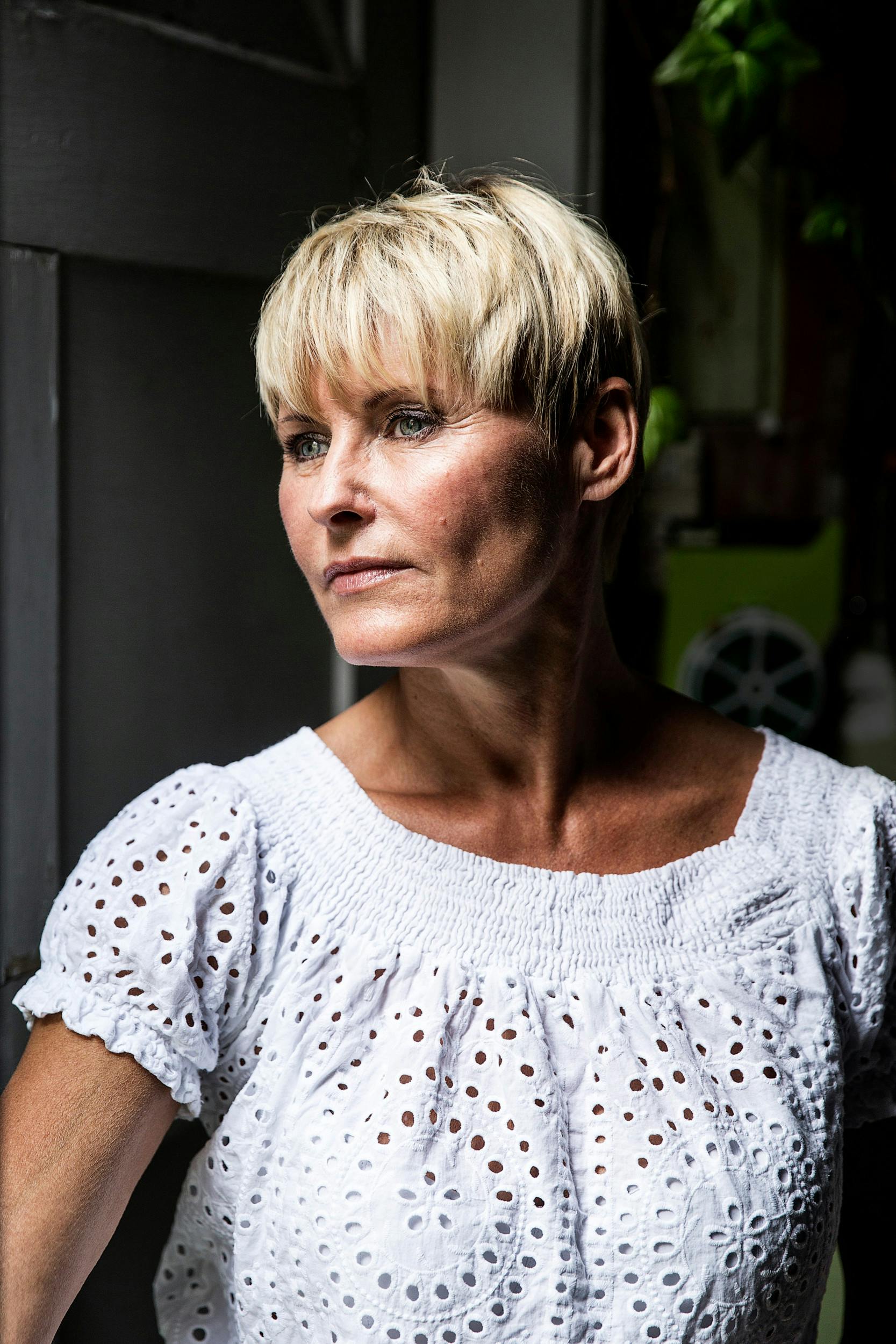 - Jeg er så heldig at bo i et land, hvor der er kort fra diagnose til behandling, fortæller Line Baun Danielsen, der siden 25. juni har vidst, at hun har fået kræft.