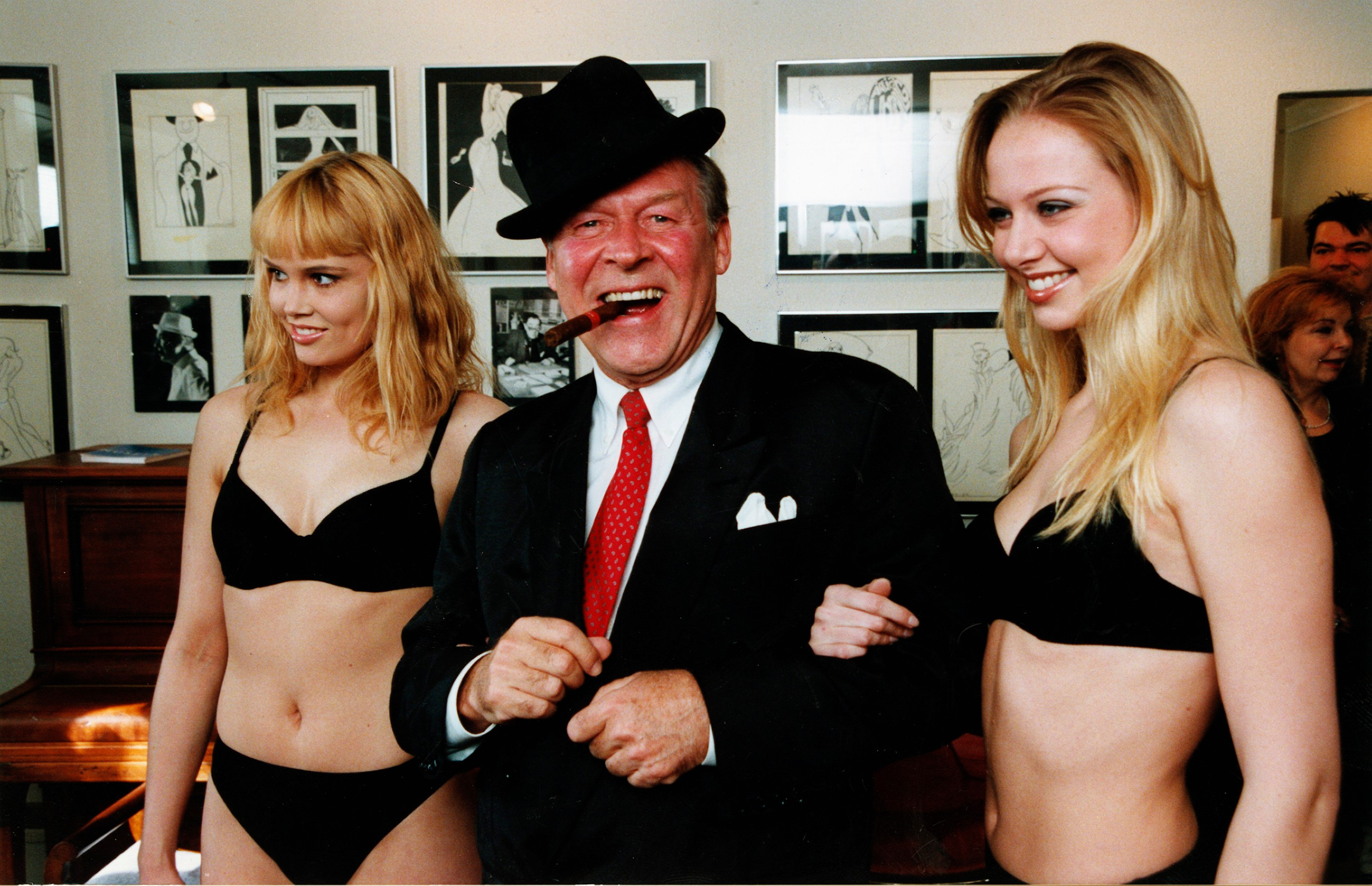 Klaus Pagh var en succesrig teaterdirektør, som godt vidste, hvordan man solgte billetter. 