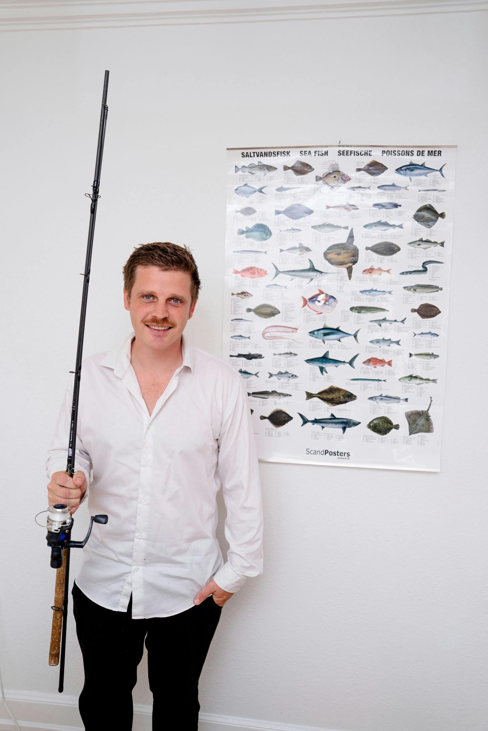 – Jeg går meget op i fisk og miljøet i vandet, siger Otto, der ofte tager ud at fiske.
