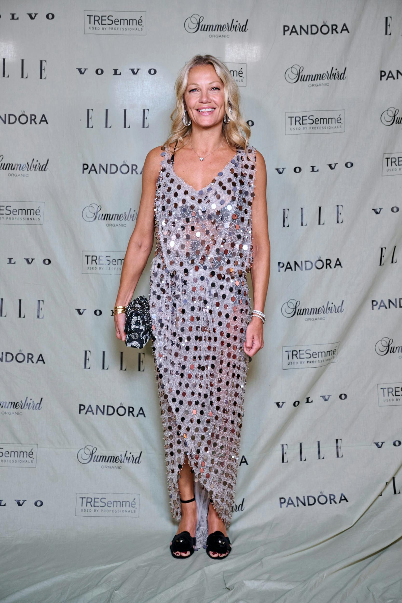 Det gik ikke stille for sig, da Caroline Fleming, 50, inviterede venner og familie til storslået fødselsdag. Shots til velkomst, kaviar til forret og vin i stride strømme.