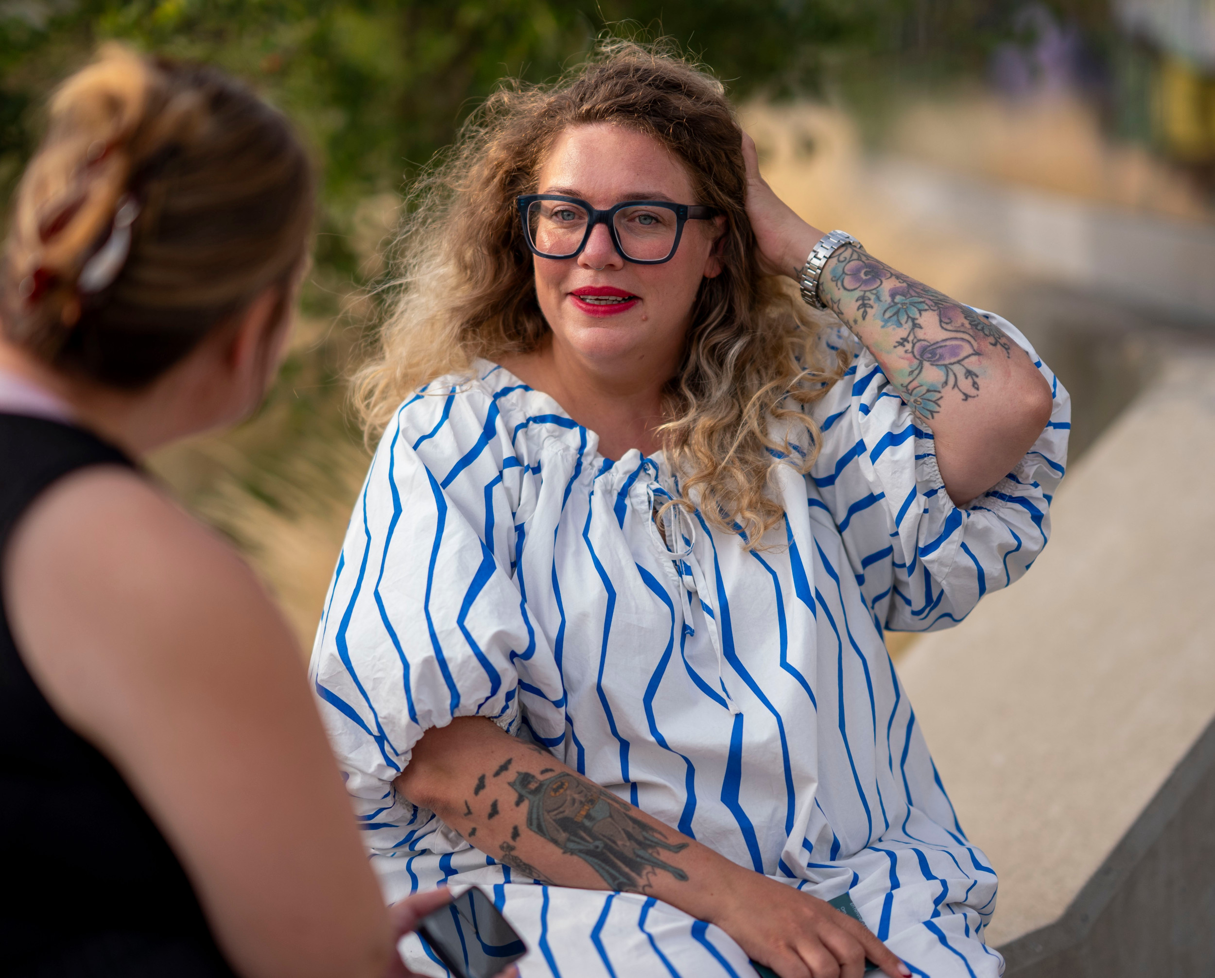 Der er ren babylykke hjemme hos komikeren Ane Høgsberg, 37, der fik sit andet barn for ganske nylig. Her møder SE og HØR Ane på havnefronten i Sønderborg.