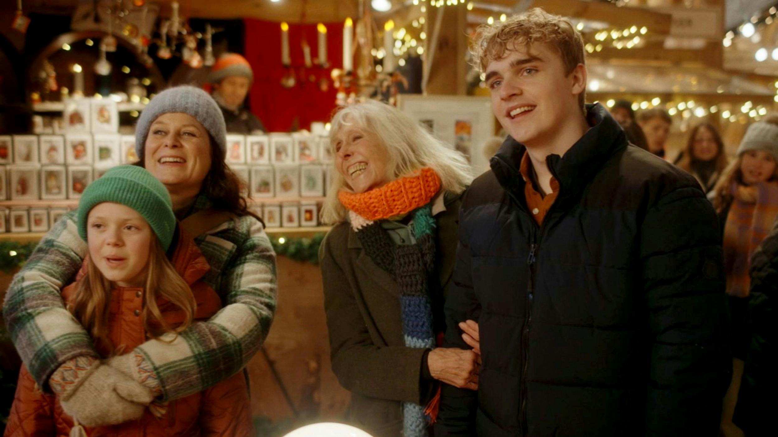 – Det har bare været superskønt, udbryder Cristian Oprea om arbejdet med DR-serien, der har været hans første rolle – og første gang vi ser ham siden ”X Factor”.  