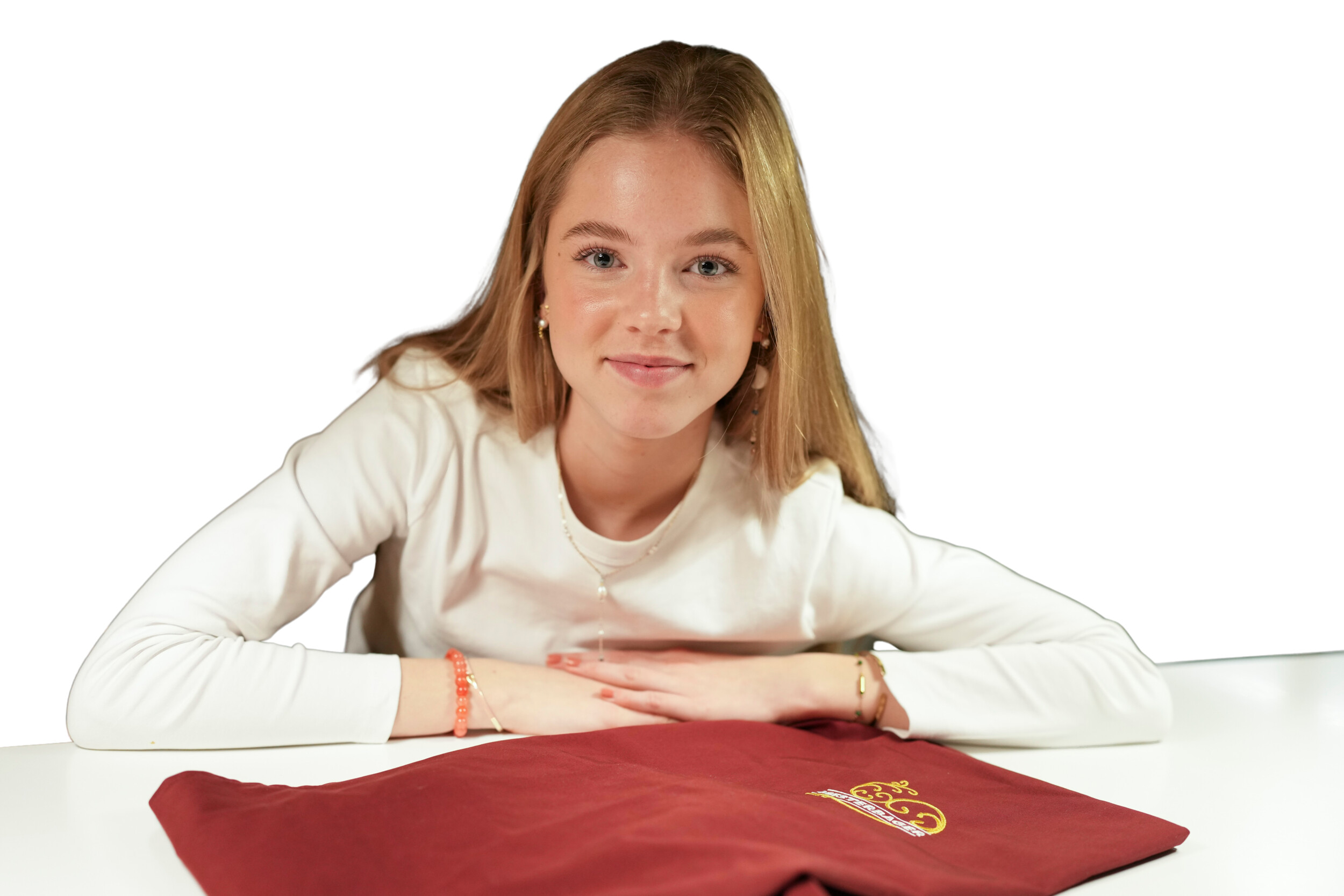 Ingrid Mørch  Jørgensen , 17, er den yngste deltager i ”Den store bagedyst” nogensinde, men det kan man bestemt ikke mærke i bageteltet, hvor gymnasiepigen excellerer. 