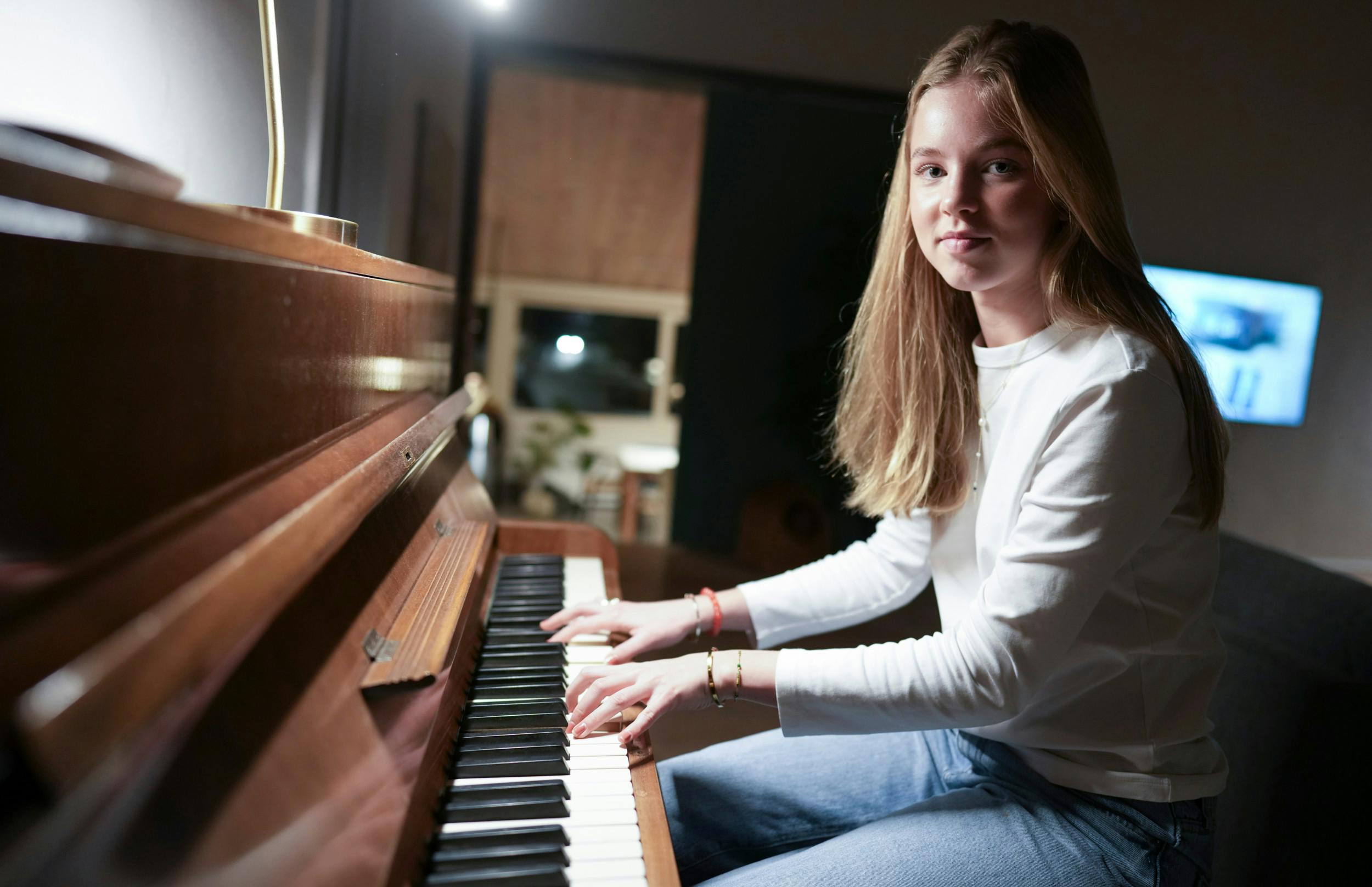 Ingrid har gået til klaver i mange år, og en overgang var hun en del af en særlig talentlinje. 