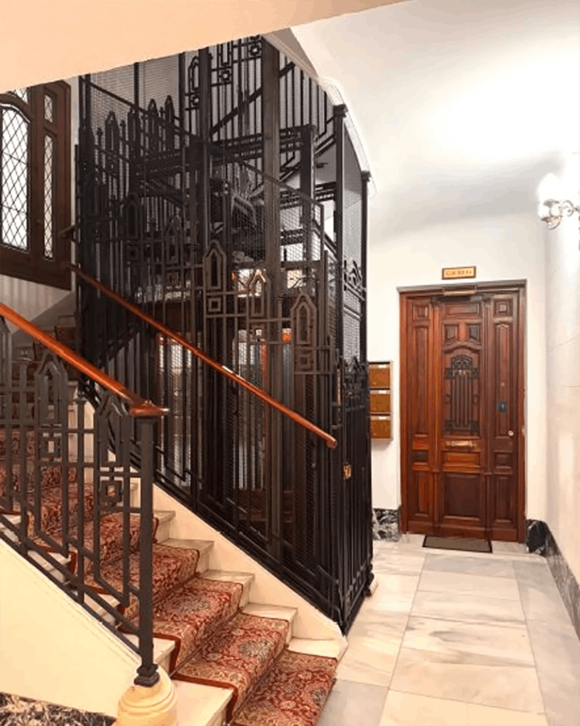 Det var denne opgang, som Frederik og Casanova fulgtes ind i en oktoberaften i 2023. 