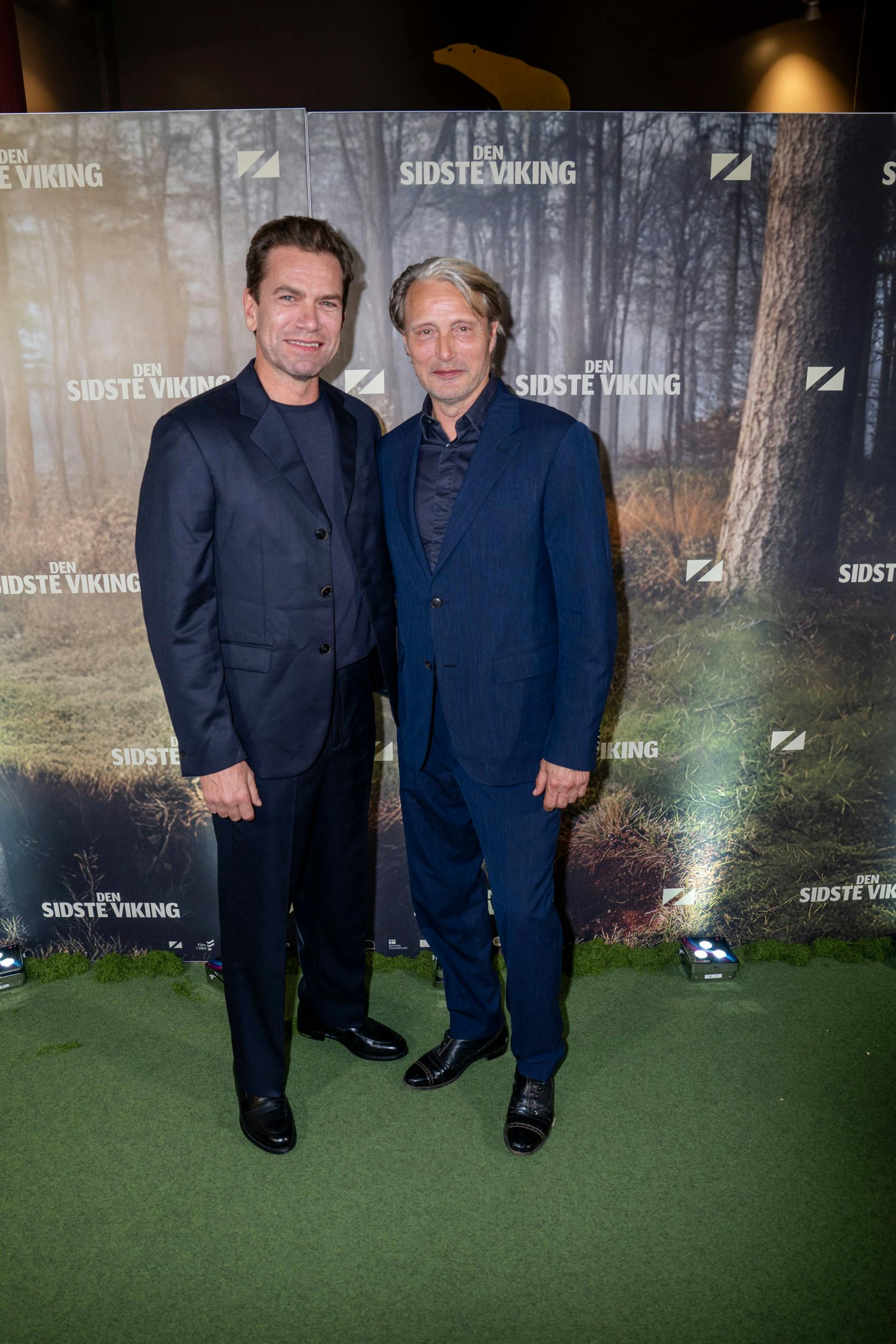 Mikkelsen og  Lie Kaas  har de bærende roller i den seneste succesfilm ”Den sidste viking”.  