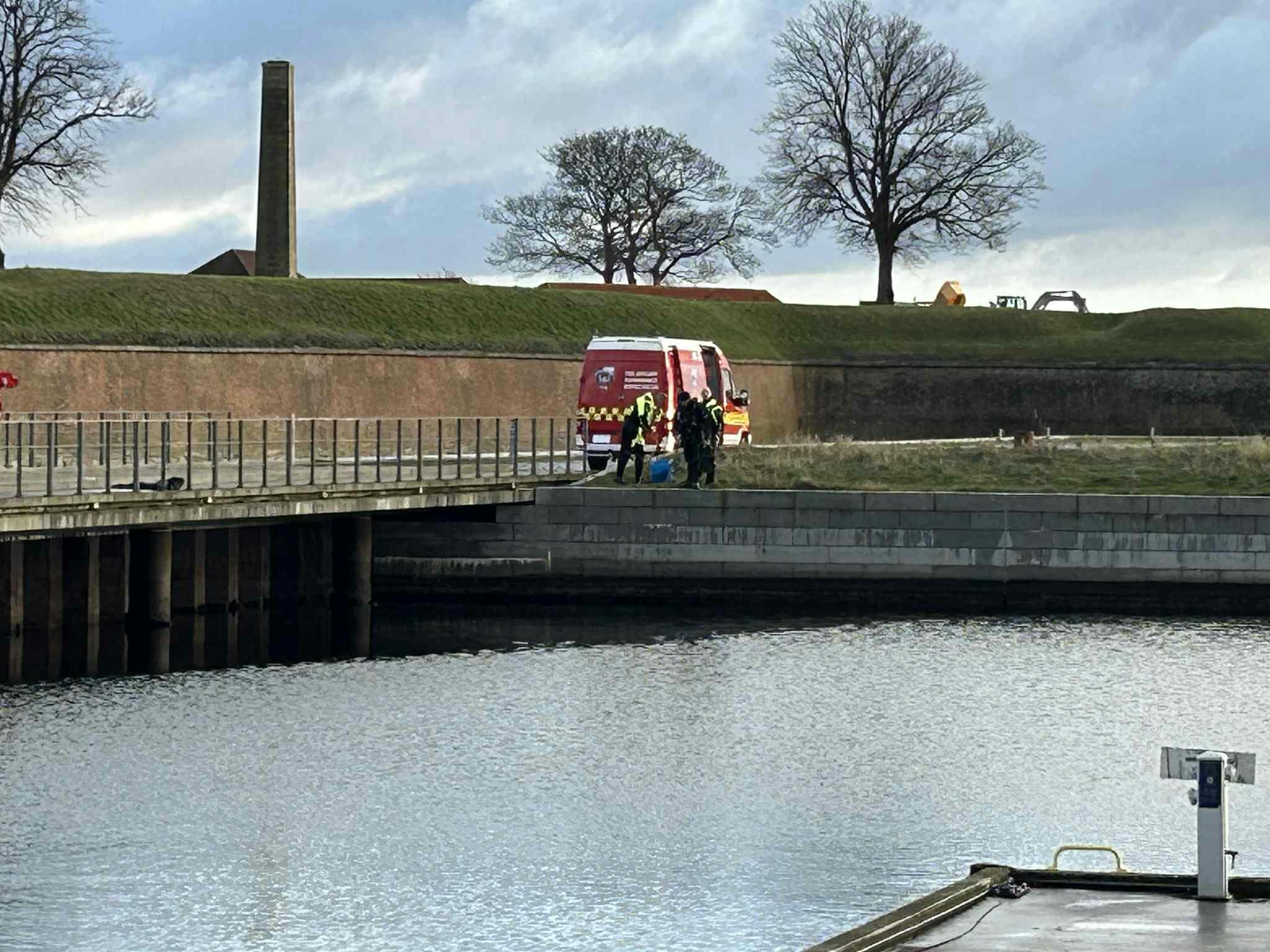 Dykkere fandt drengen på bunden i Helsingør Havn, oplyser politiet.