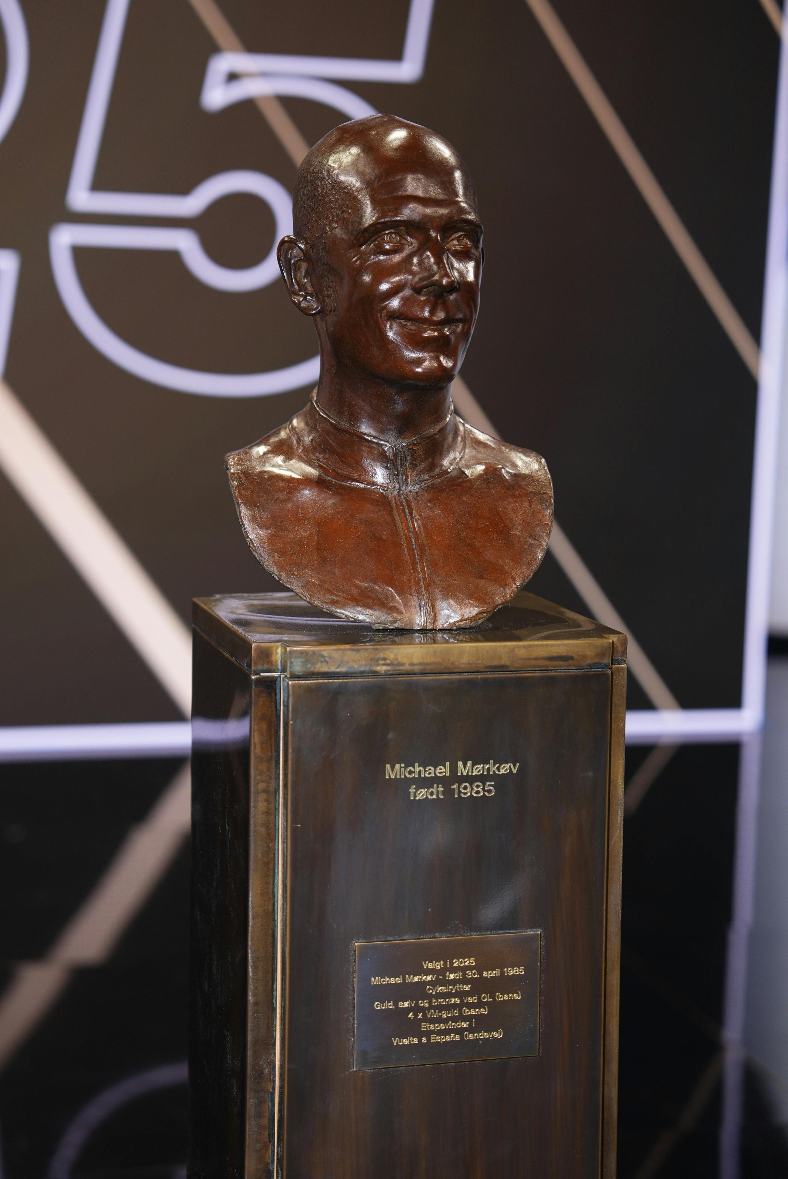 Sådan ser den ud. Michael Mørkøvs buste.