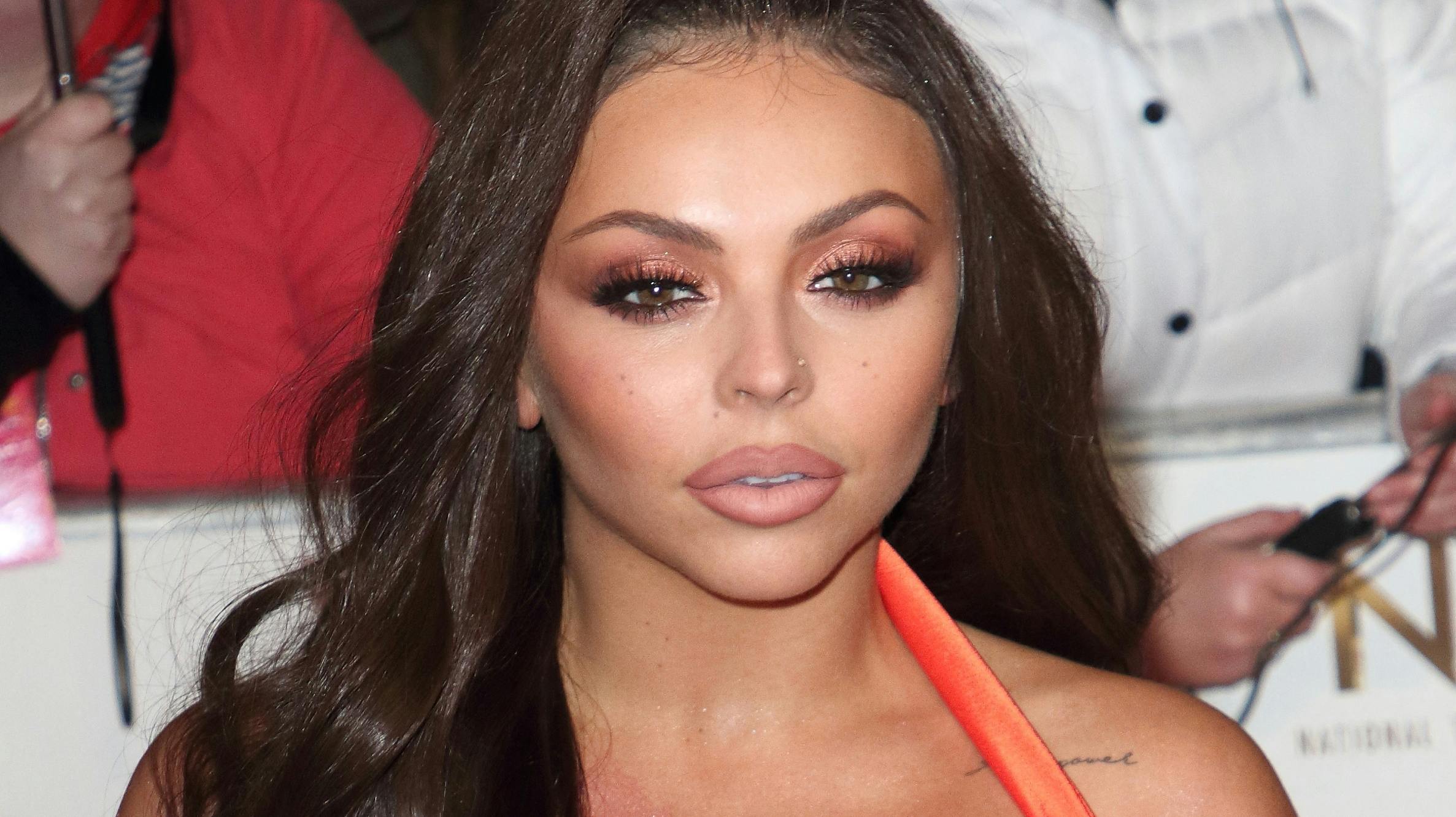 Jesy Nelson blev kendt i 2011, da hun vandt den britiske version af X Factor med gruppen Little Mix.