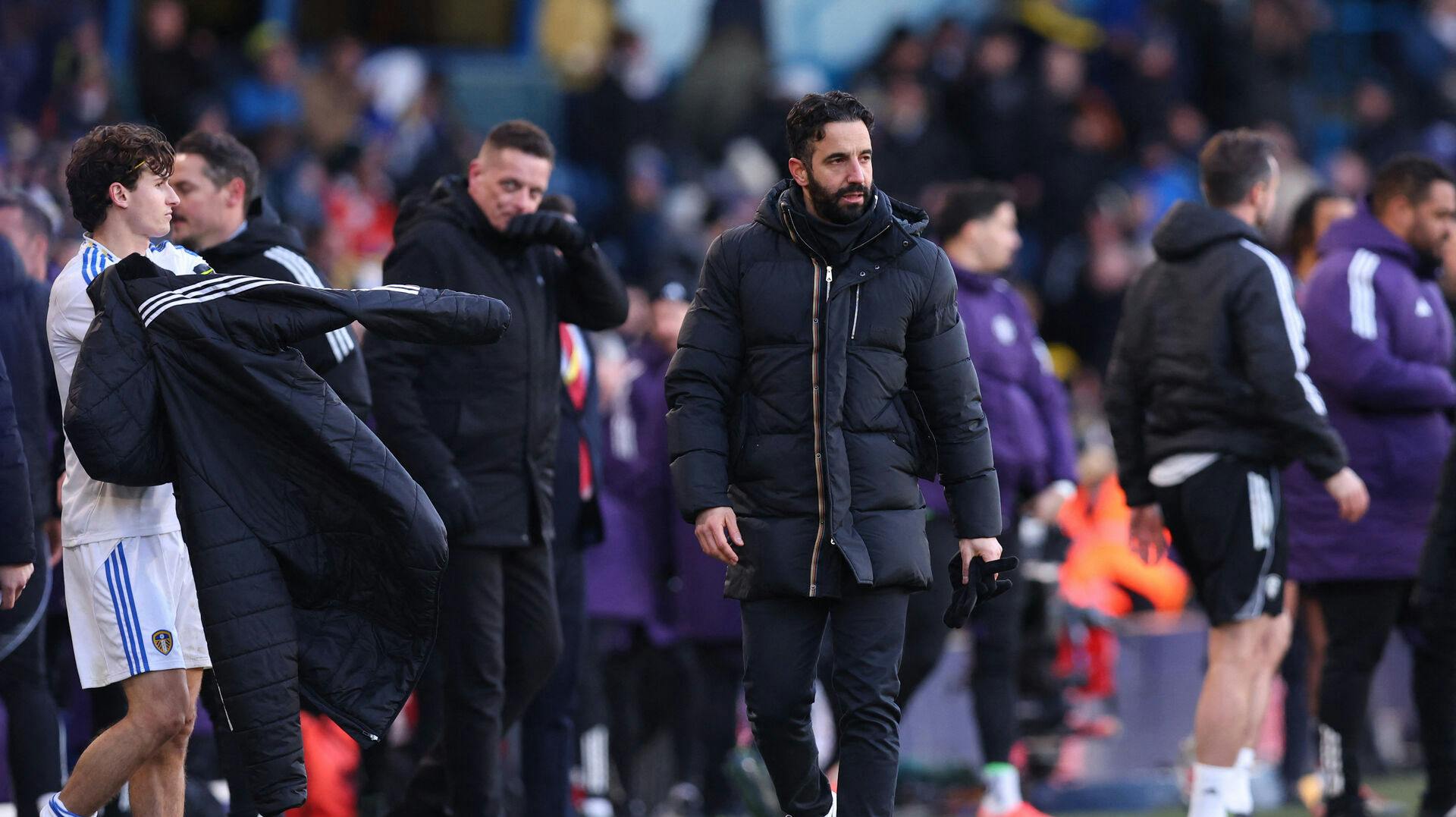 Manchester United har valgt at stoppe samarbejdet med cheftræner Ruben Amorim, der nåede 14 måneder på posten i den engelske storklub.