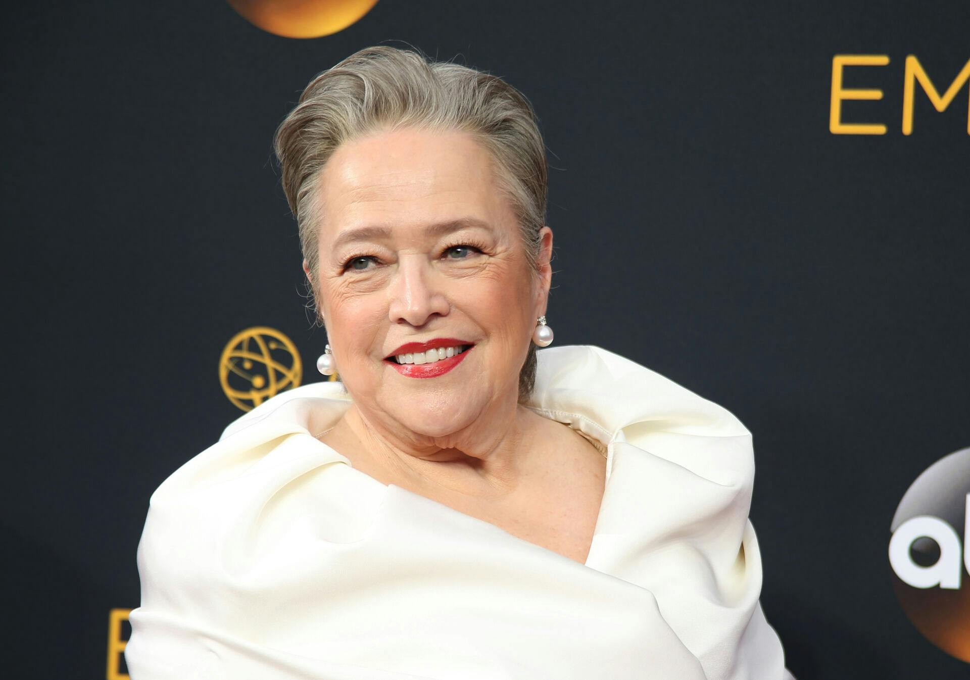 Actress Kathy Bates from the FX series "American Horror Story" arrives at the 68th Primetime Emmy Awards in Los Angeles, California U.S., September 18, 2016. REUTERS/Lucy Nicholson