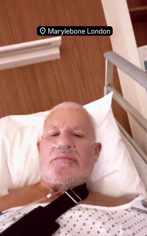 Wayne Lineker kunne i december dele billeder fra hospitalsengen.