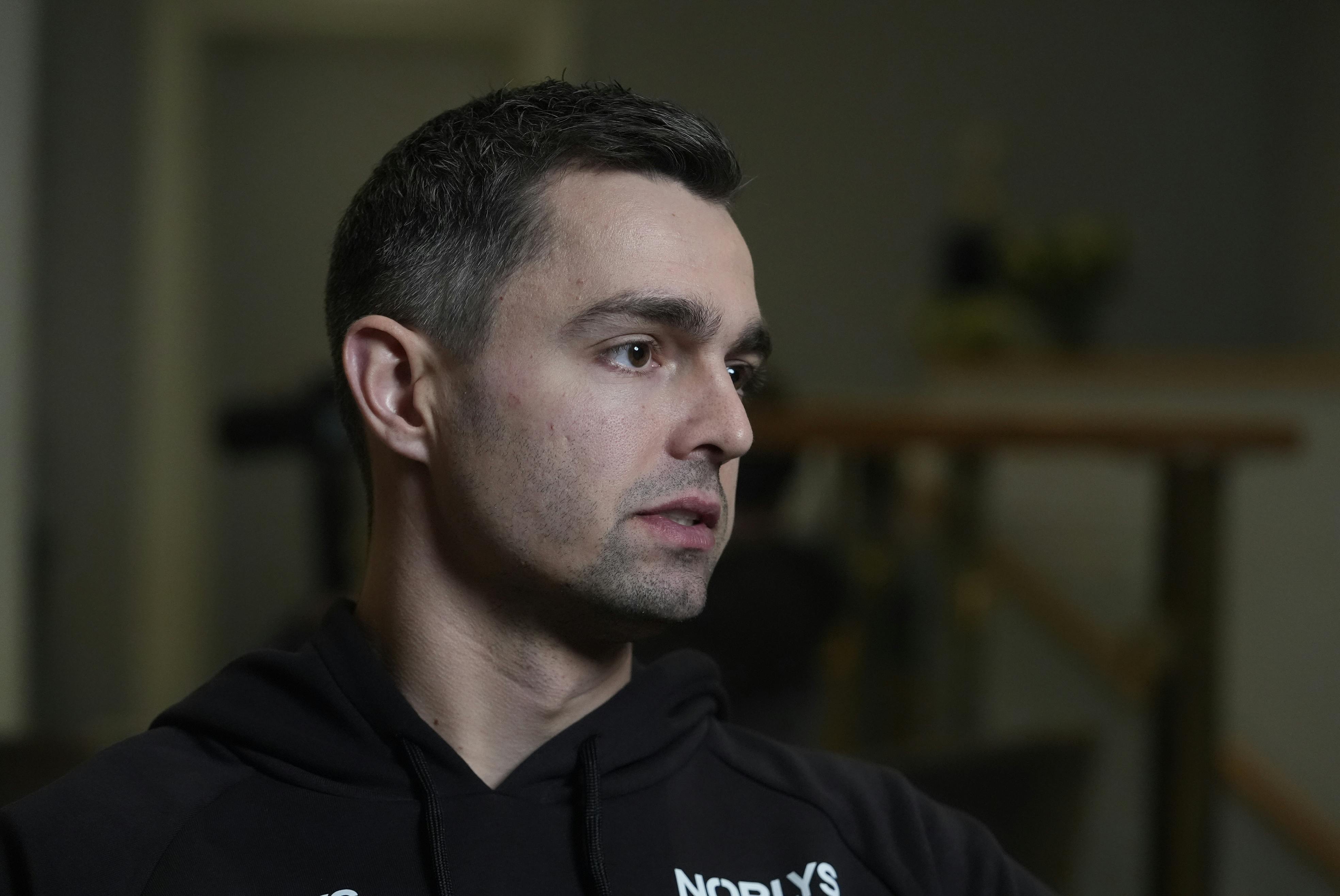 - Status er, at det ser ud til at gå rigtig fint. Jeg har haft tre fine træninger nu her og føler mig egentlig fit. Jeg satser da på at være klar (til første kamp, red.), siger Rasmus Lauge som i november blev lyskeskadet.