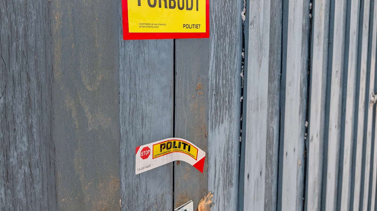 Politiet arbejder fortsat omkring gerningsstedet i Svendborg, hvor den ældre herre blev fundet dræbt - formentlig efter at have været død i over én måned.