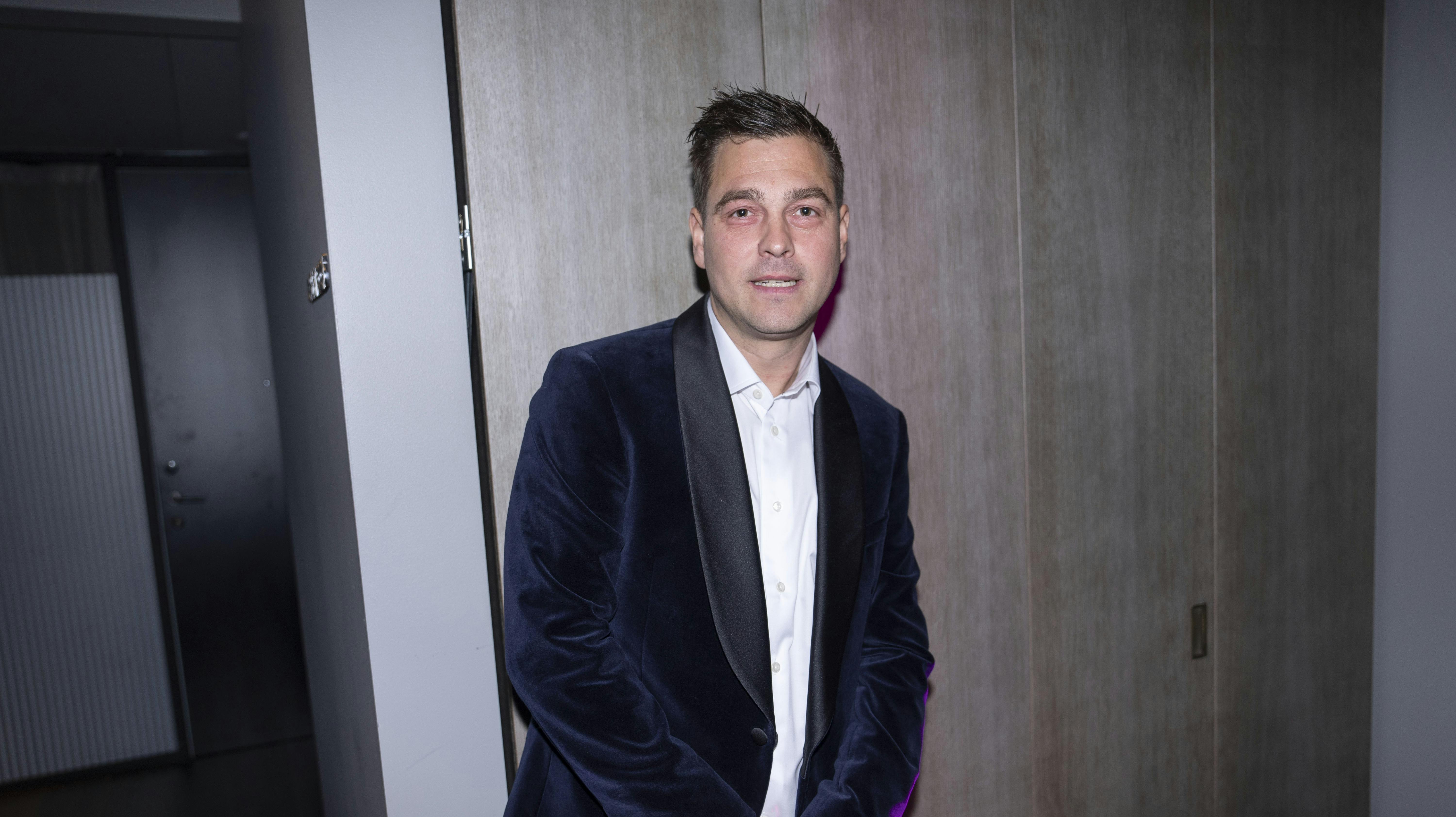 Det er ganske svært at være vidne til, at ens lille barn er sygt. Det oplever Peter Birch lige nu på egen krop.