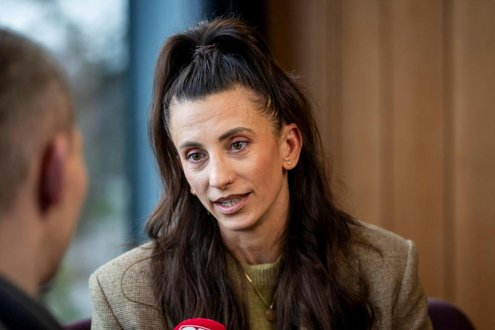 Mie Skov har fået sig en smertefuld begyndelse på 2026, som har resulteret i en indlæggelse på hospitalet.