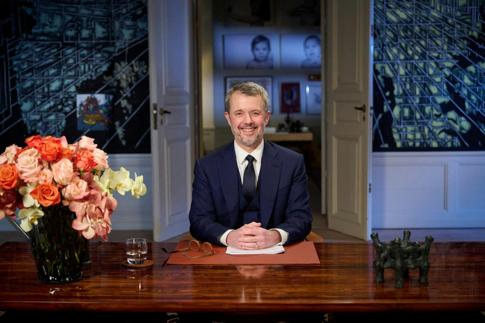 Kong Frederik overgik sin mor i seertal, da han i 2024 debuterede som nytårstaler og trak flere seere end dronning Margrethes sidste tale året før.