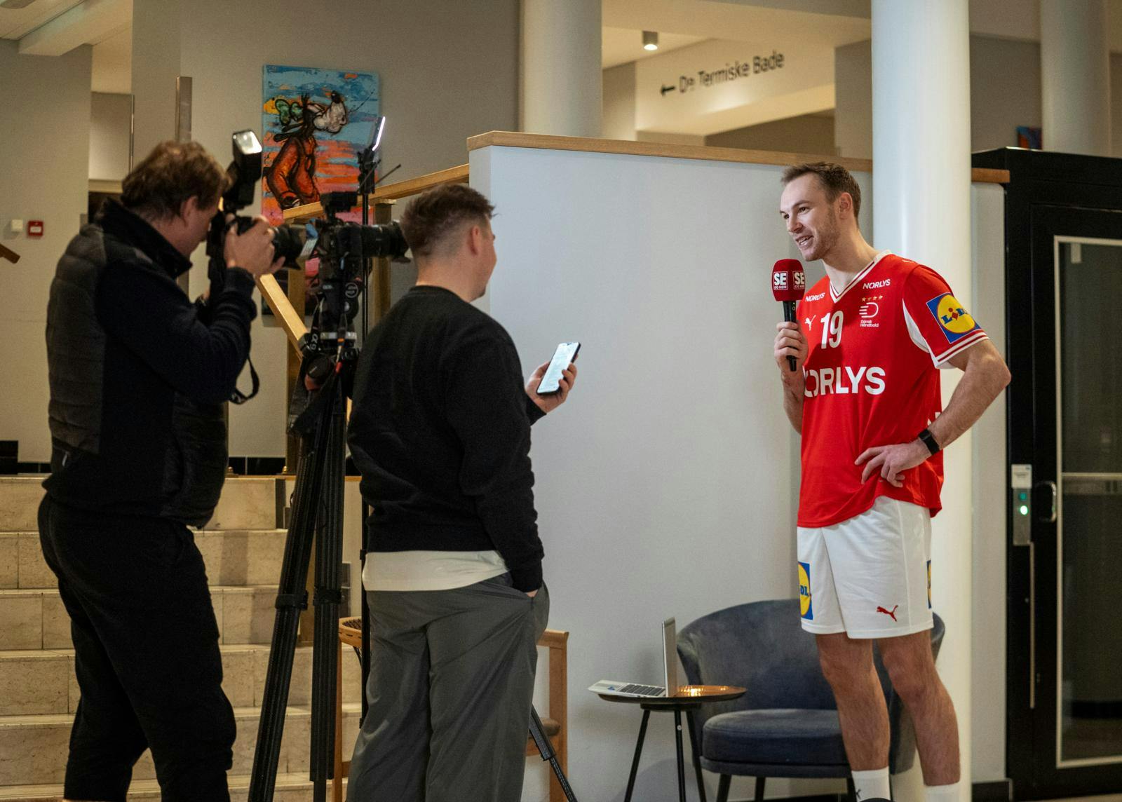 Mathias Gidsel er helt klar til EM, men den lange bustur til Holland er langt fra optimal optakt til eventet, hvor Danmark jagter guldet.