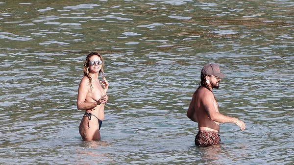 Radiant Heidi Klum shows off her