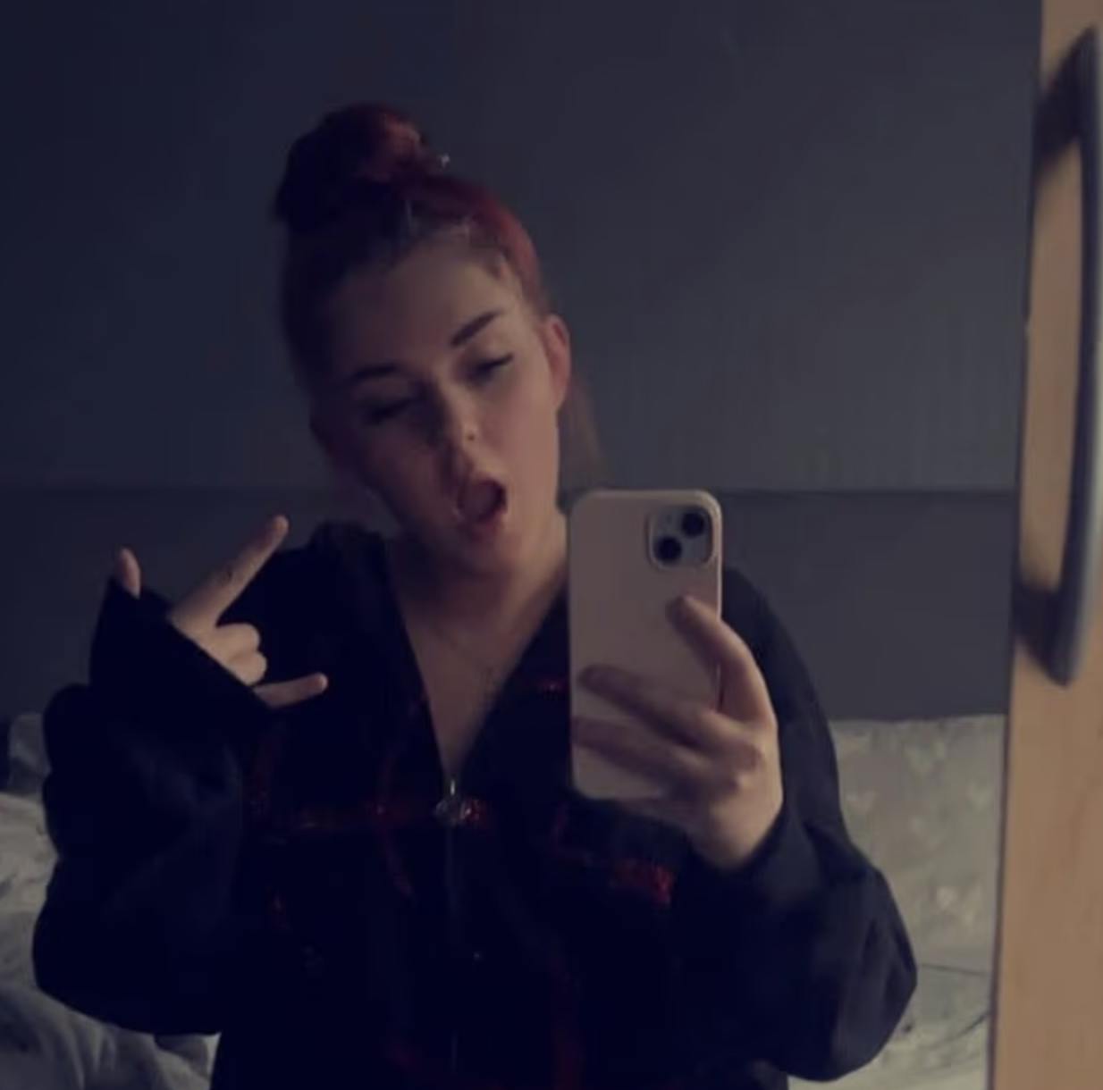 17-årige Summer Scott førte bilen ved ulykken og mistede livet sammen med Joshua. hendes familie beskriver hende som en lysende og godhjertet sjæl.