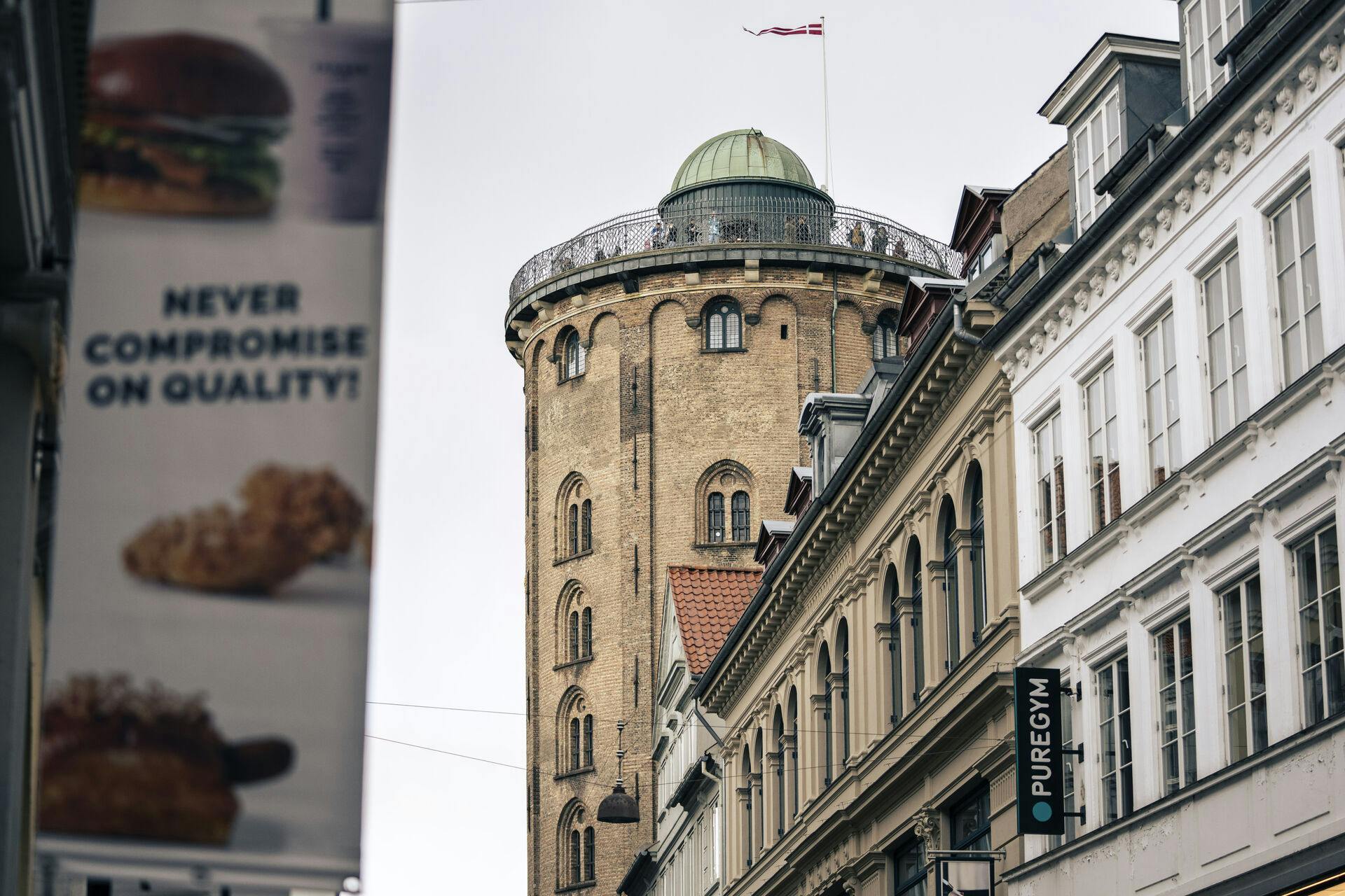 Kuplen på toppen af Rundetårn løftes af på mandag.