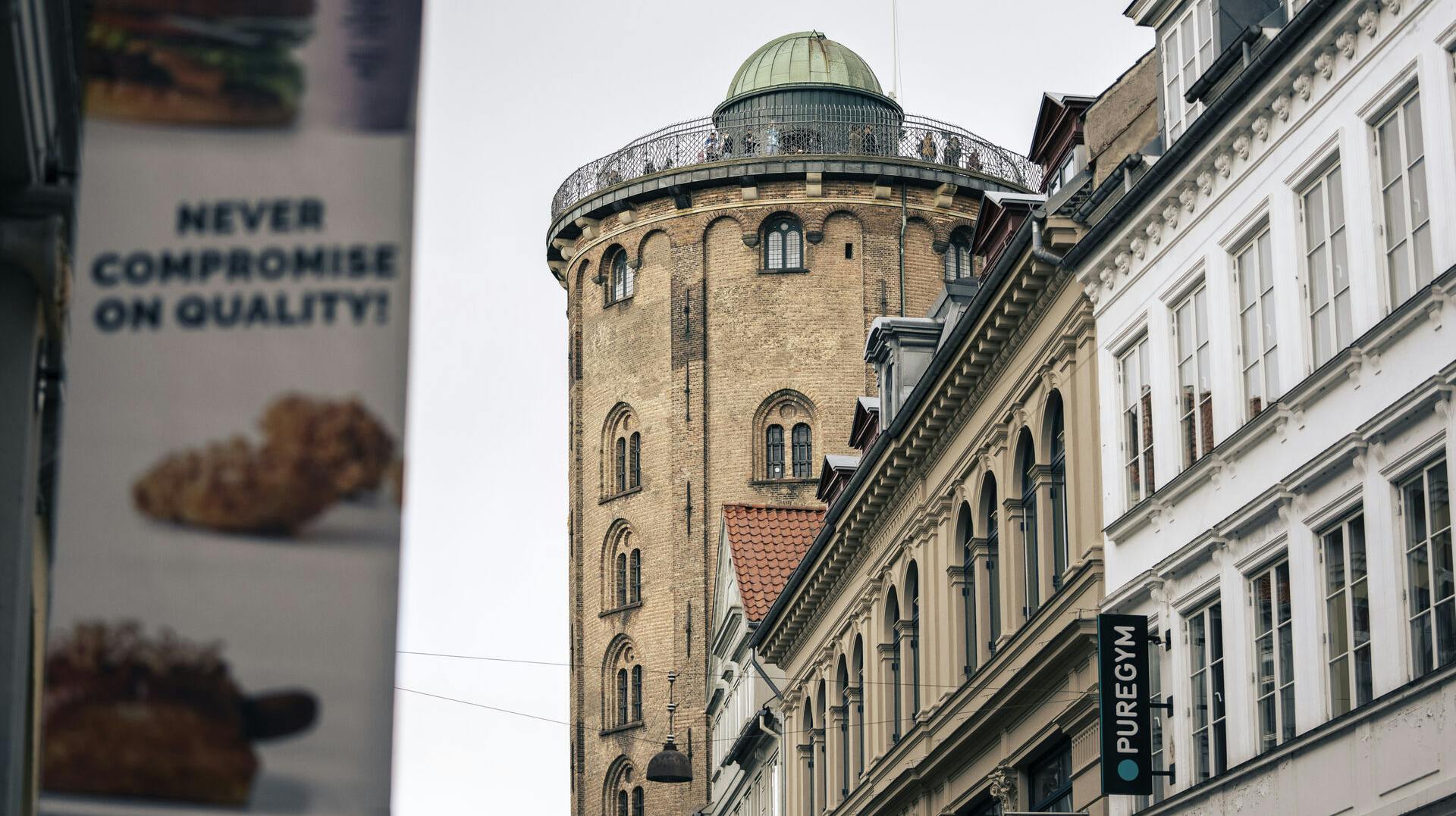 Kuplen på toppen af Rundetårn løftes af på mandag.