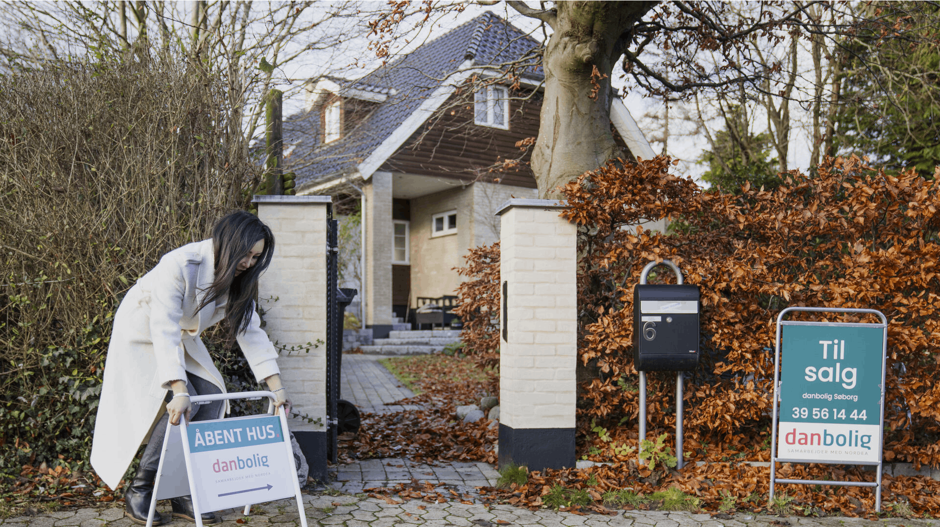 Så bliver de længe ventede ejendomsvurderinger udskudt igen. Det er en forsinkelse, der rammer hundredtusindvis af boligejere.