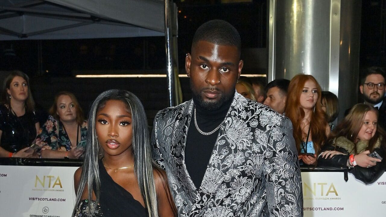 "Love Island"-parret har slået op.