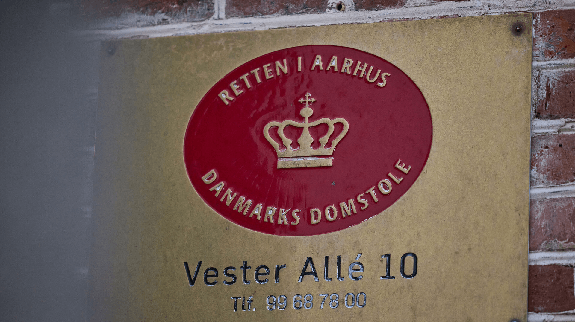 Sagen behandles ved Retten i Aarhus.