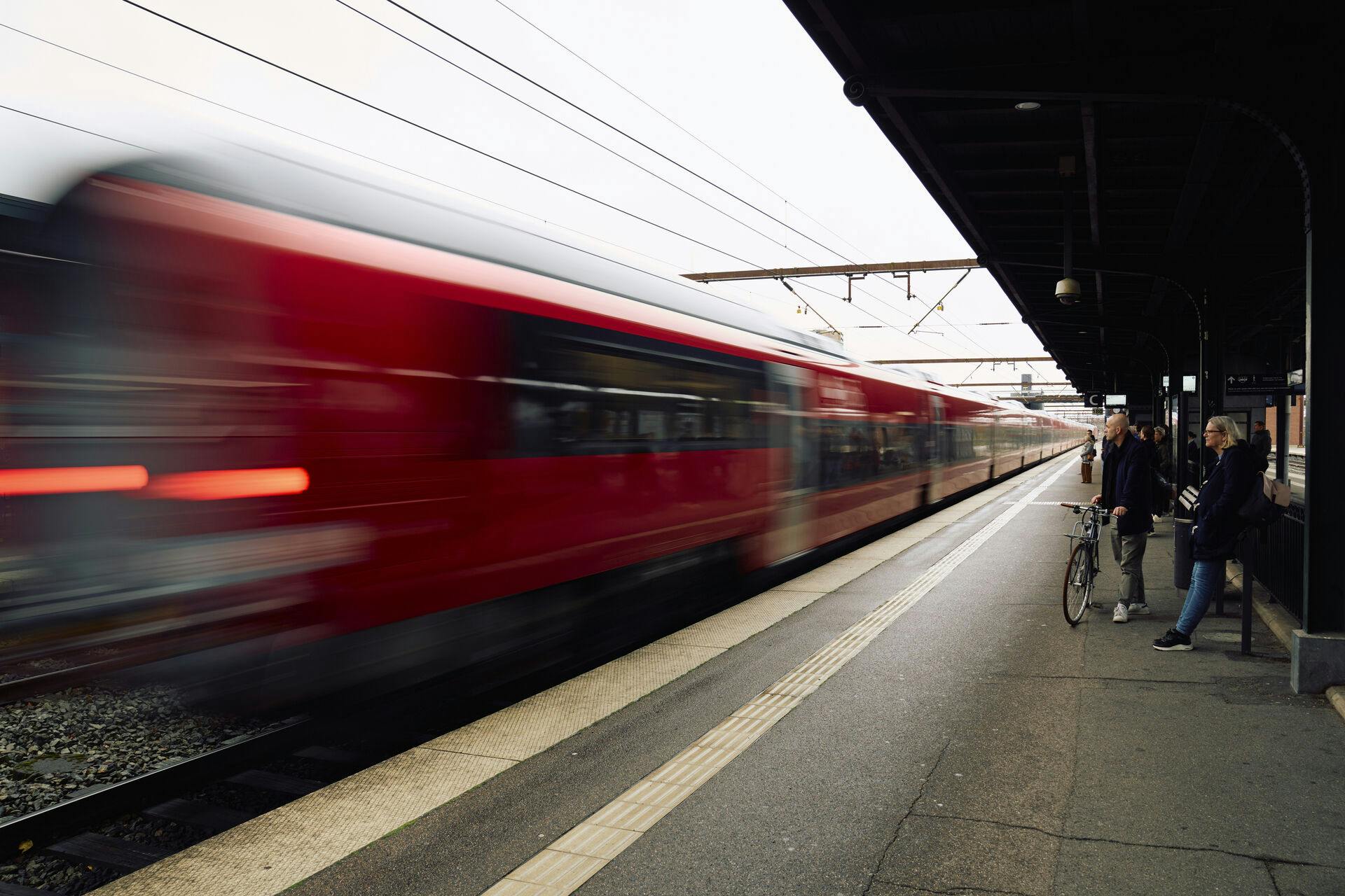 Lørdag kommer der ikke til at køre nogen tog mellem København og Hamborg. 