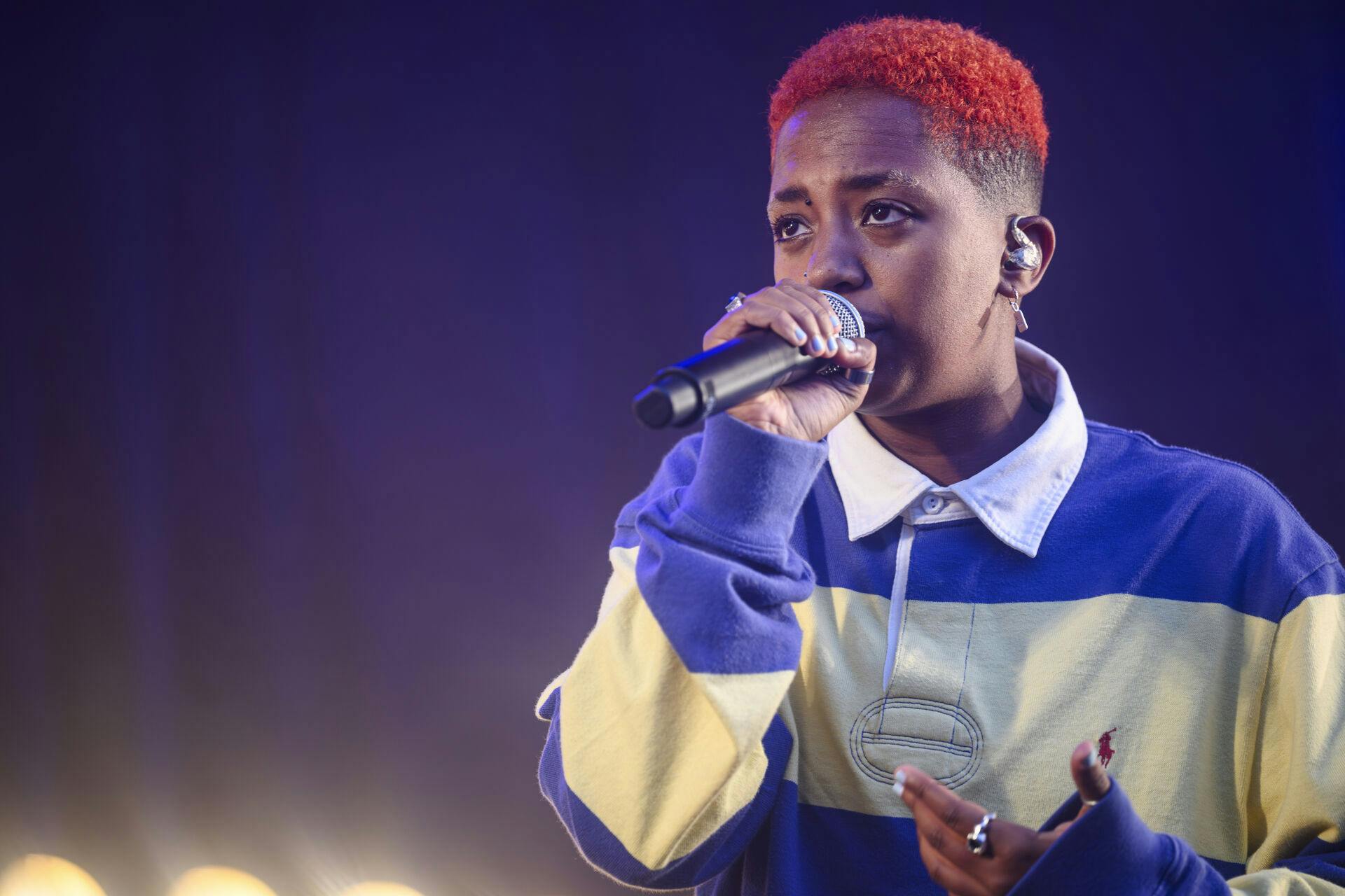 28-årige Mekdes har netop udgivet albummet "The Boy I Am". 