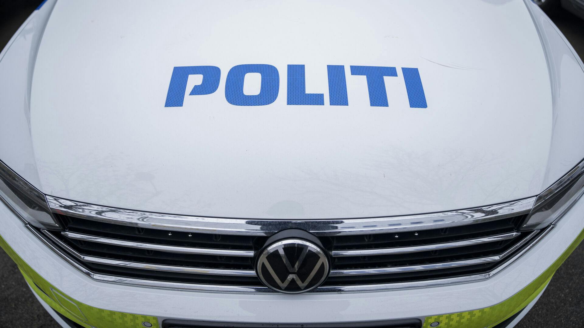 Politiet mener, at tv-kendissen har gjort sig skyldig i en række lovovertrædelser, som SE og HØR ikke kan beskrive nærmere.