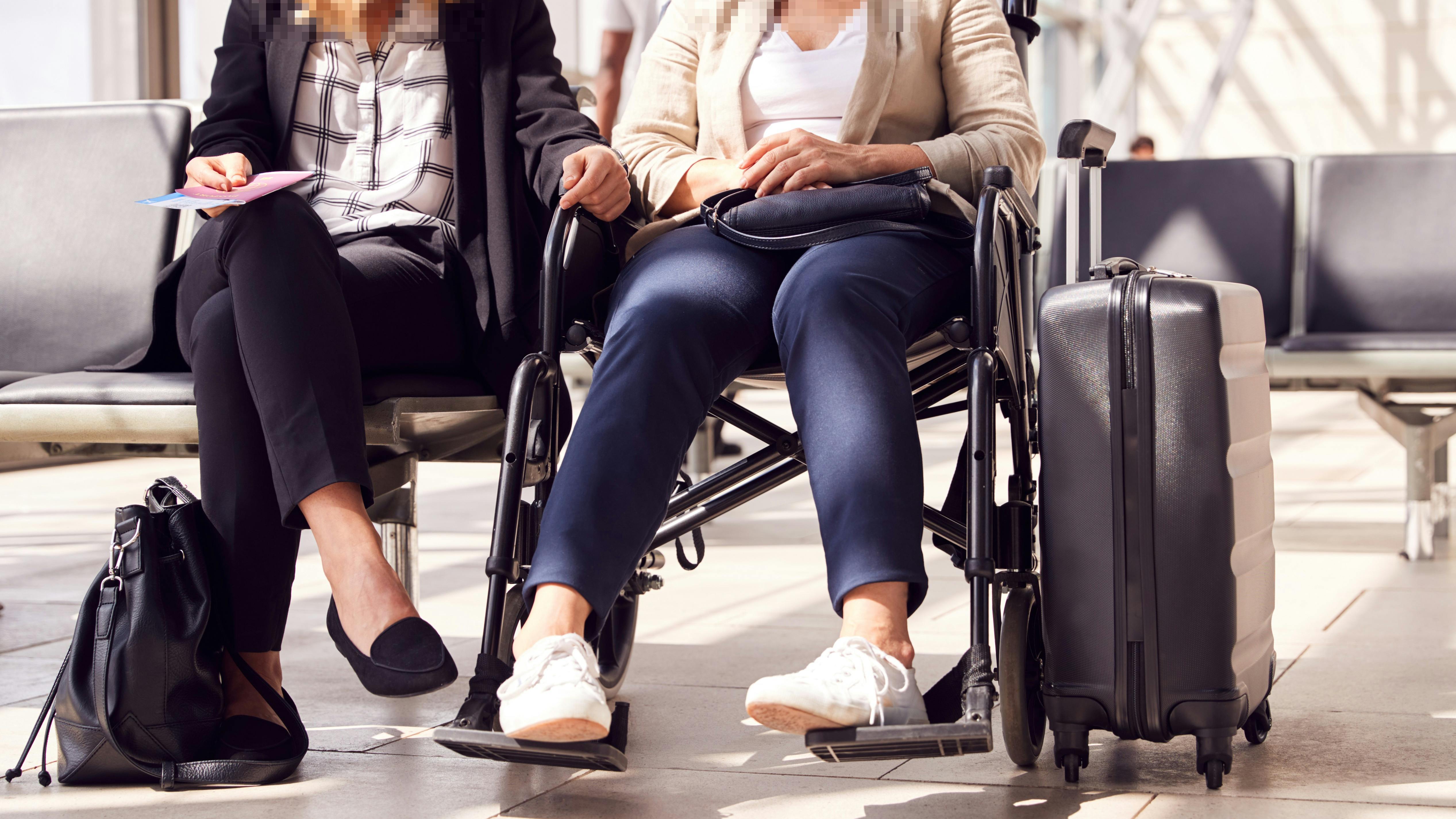 Den afdøde kone blev forsøgt smuglet ombord på flyet, men stoppet ved gaten. For nogle uger siden skete det samme imidlertid på et andet fly, hvor familien lykkedes at få en kvinde helt ind i flyet og placeret i et sæde, selvom hun var stendød.