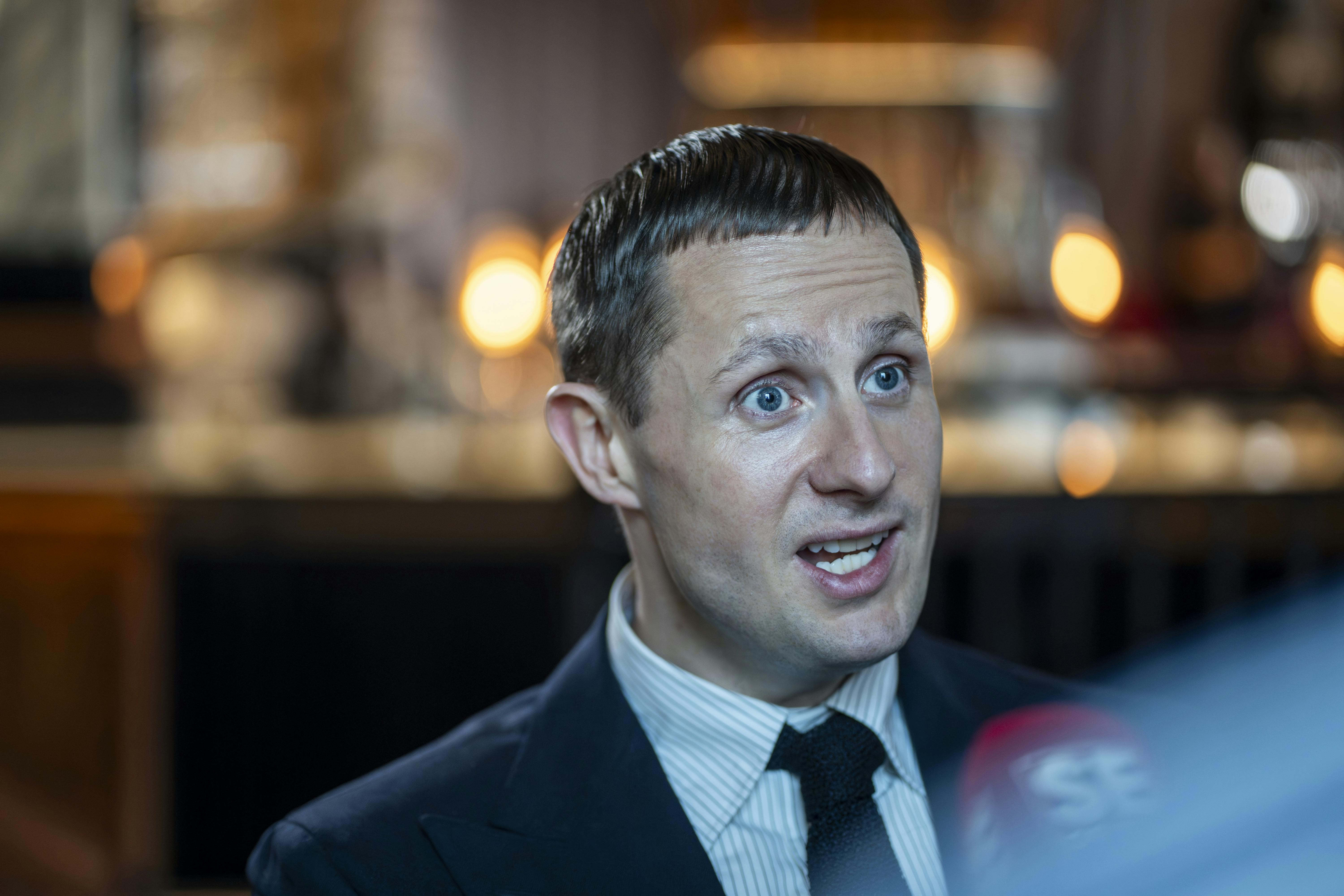 Det ligner, at TV 2 har lavet en ny genistreg ved at hive Benjamin Hav ind i dommerstolen i "X Factor".