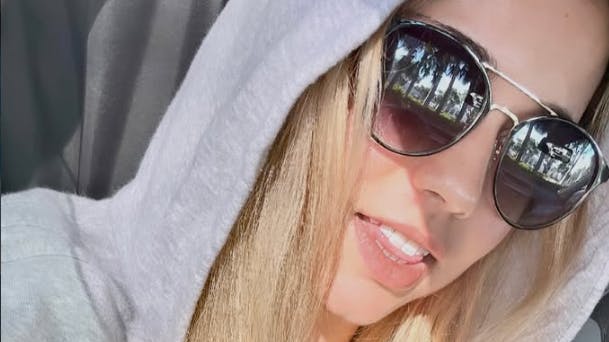 Renata Zarazua kæmper lidt med temperaturen i Australien. 