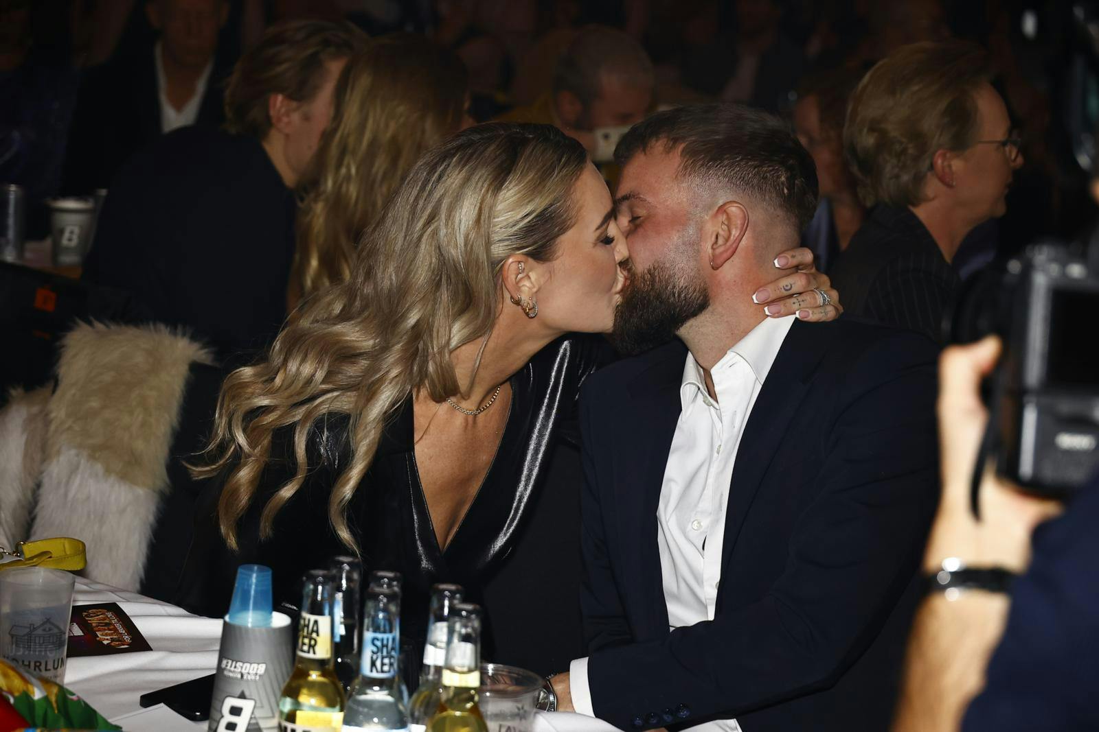 Parret lagde ikke skjul på, at de igen er glade sammen.